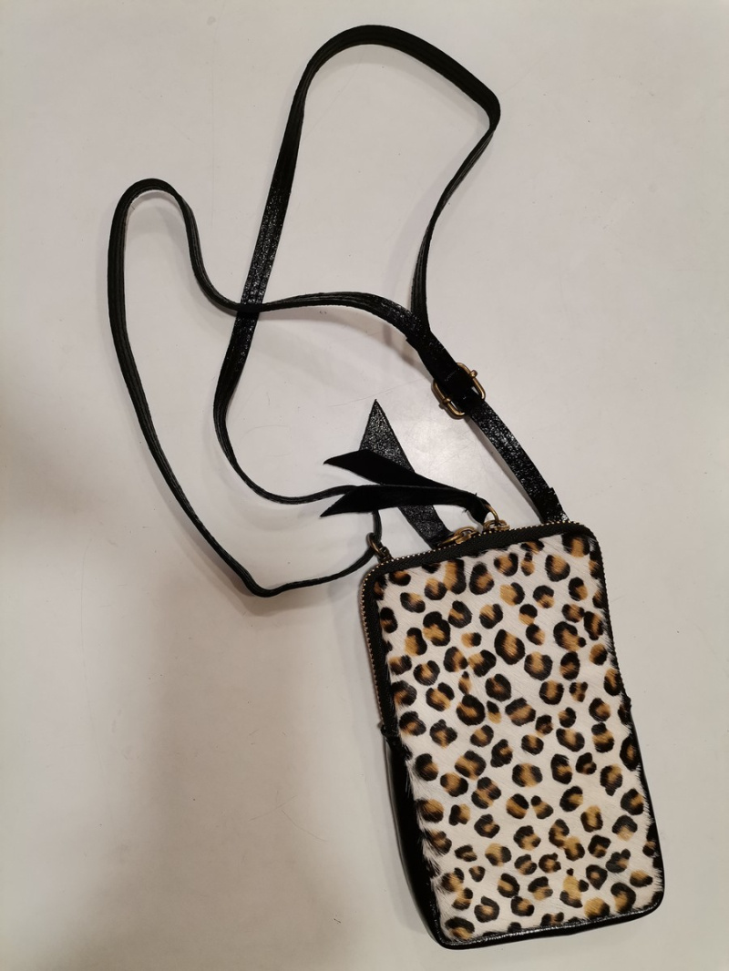 Wholesaler EURO YU BAG'S - portable door