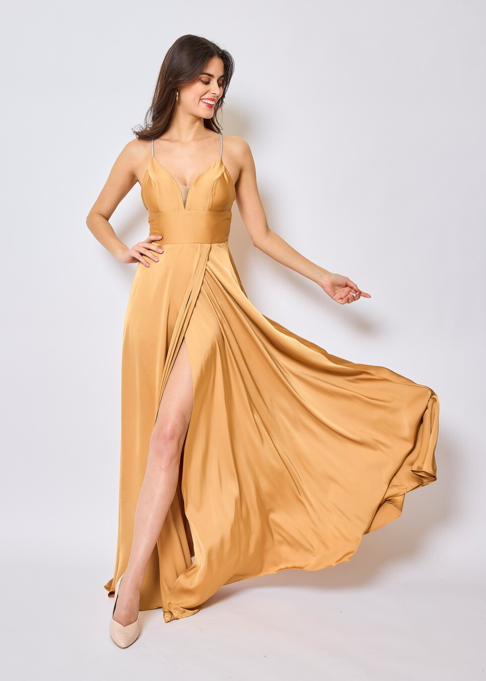 Grossiste Eva & Lola - Robe longue élégante en satin