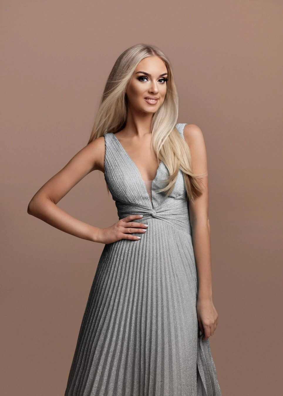 Wholesaler Eva & Lola - Bright pleated dress