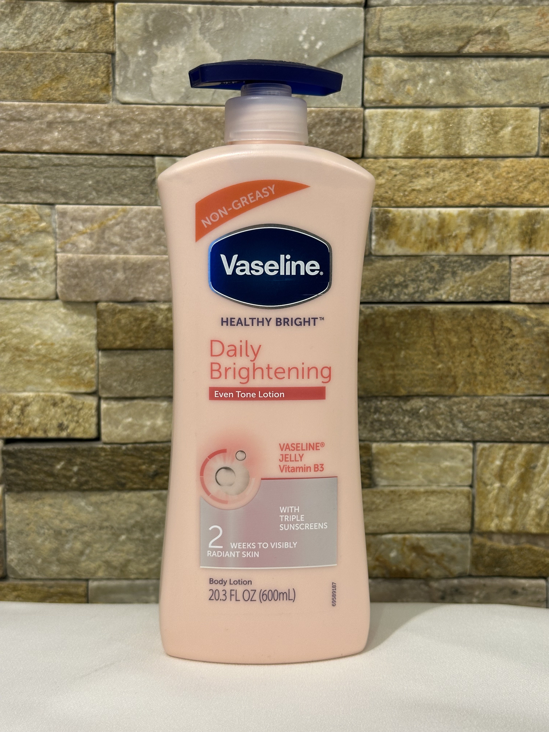 Mayorista Afinity Care - Vaselina Loción Diaria Iluminadora con Vitamina B3
