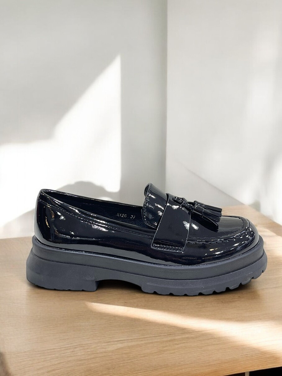 Wholesaler Exquily - Patent moccasins