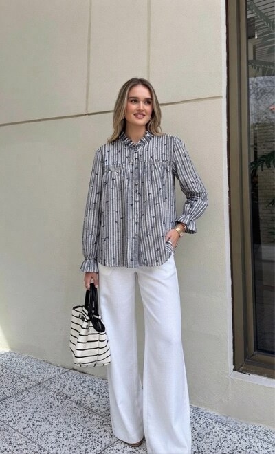 Grossista Exquiss's - Blusa leggera a righe Grossista Exquiss's - Blusa leggera a righe