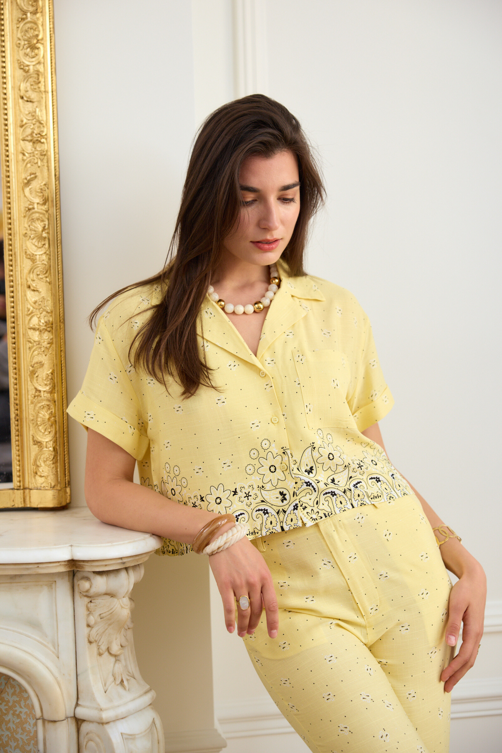 Großhändler Exquiss's - Zarte Stickbluse
