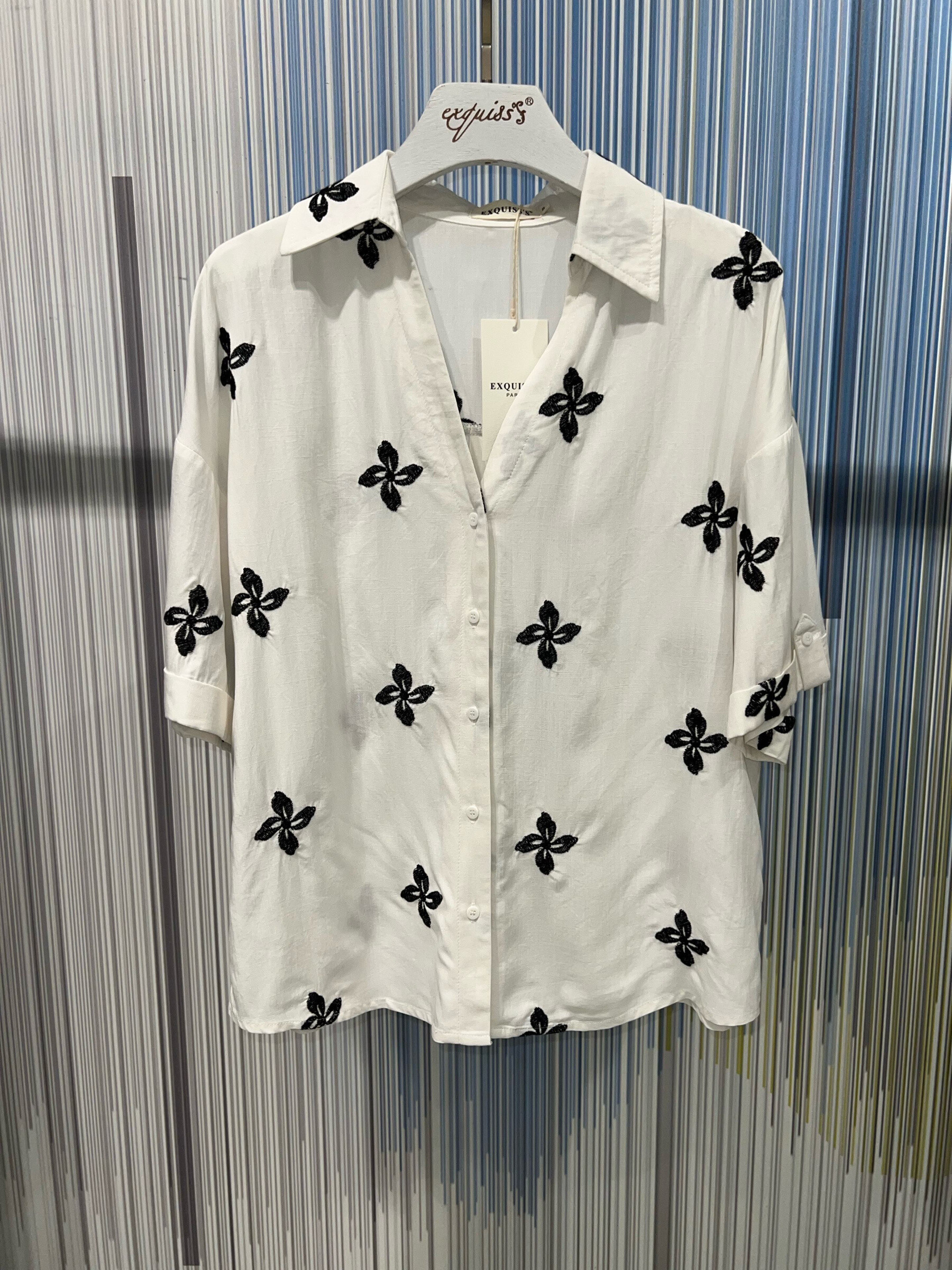 Grossiste Exquiss's - Chemise à fleurs brodées - Exquiss's