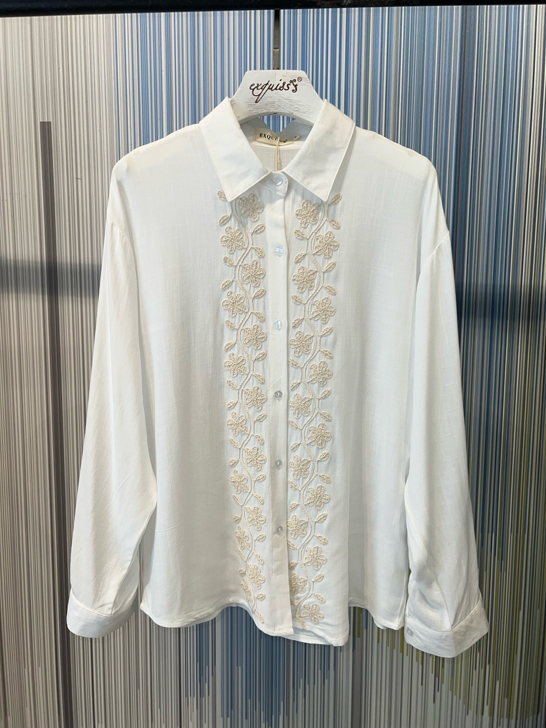 Wholesaler Exquiss's - Elegant embroidered shirt