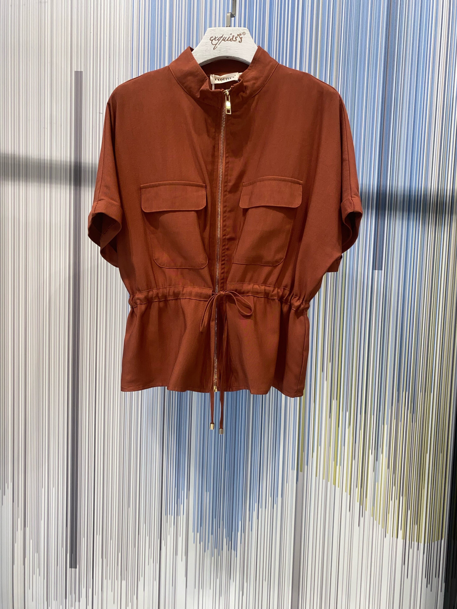 Grossista Exquiss's - Blusa aderente a maniche corte
