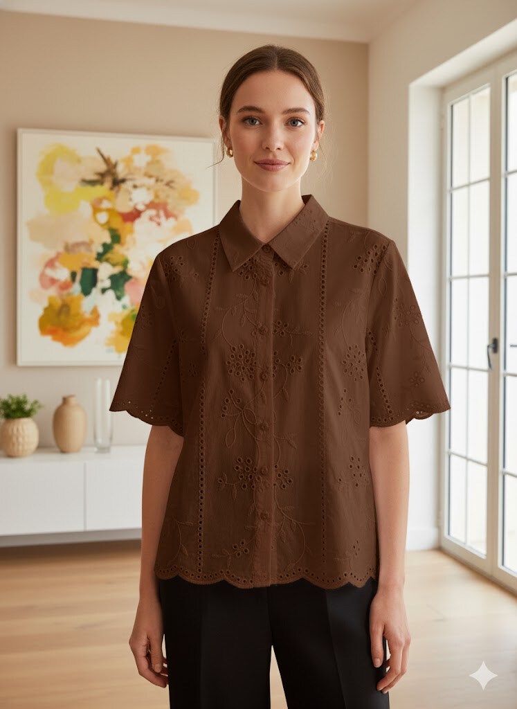 Wholesaler Exquiss's - Short-sleeved embroidered blouse