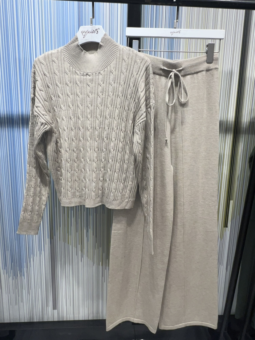 Grossiste Exquiss's - Ensemble Tricot Chic