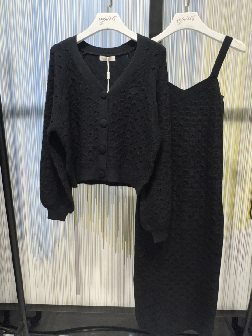 Grossiste Exquiss's - Ensemble tricot chic Robe et gilet