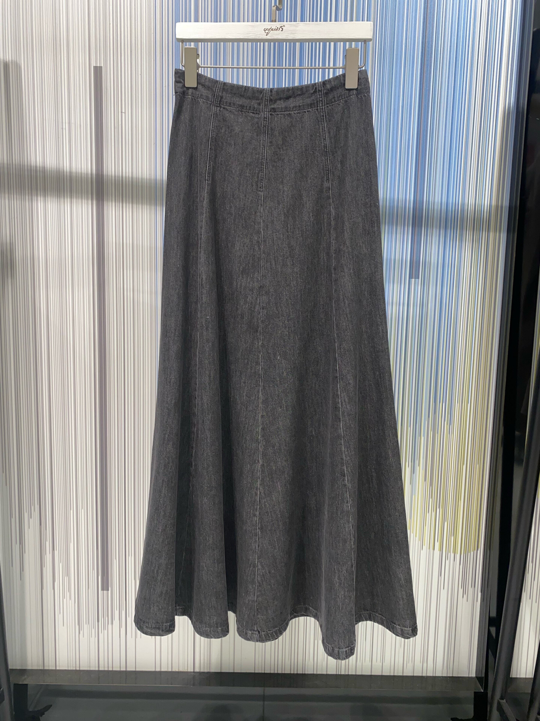 Grossiste Exquiss's - Jupe en denim fluide