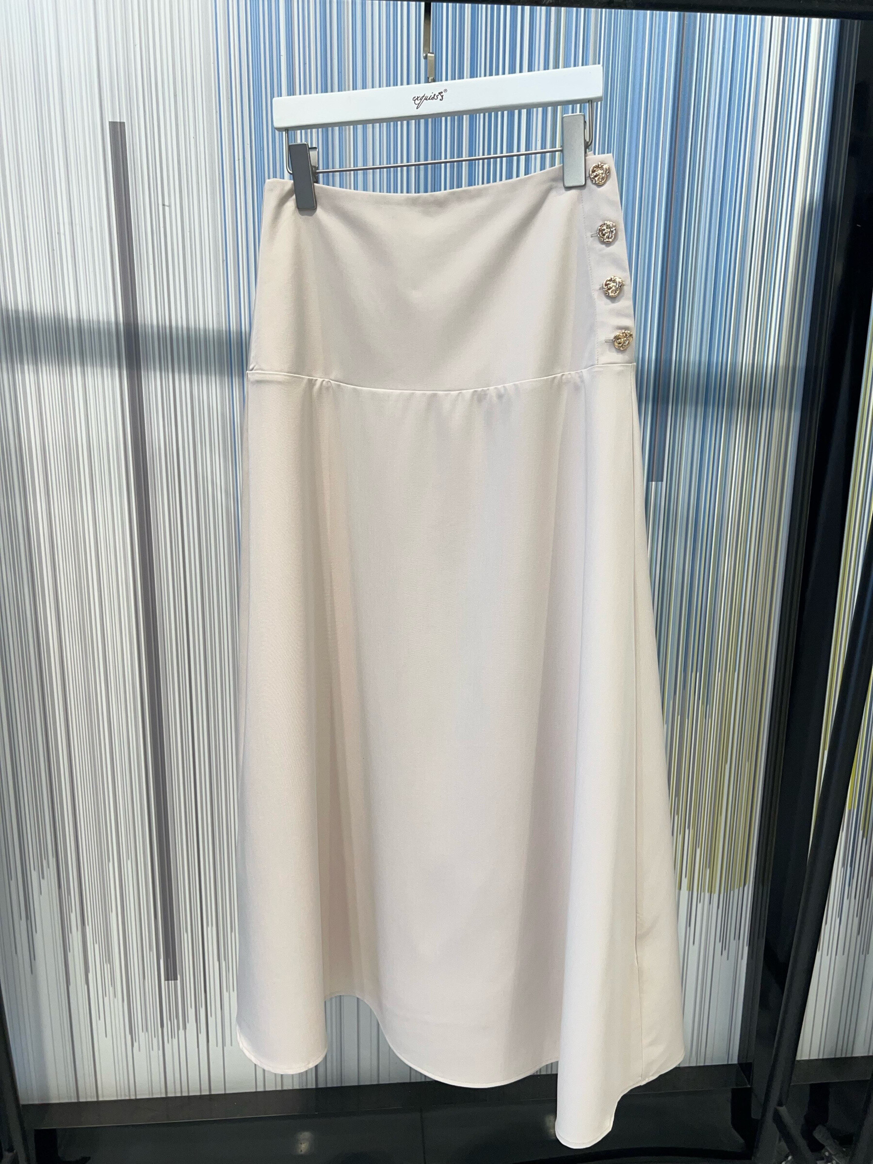 Wholesaler Exquiss's - Fluid midi skirt with pimples