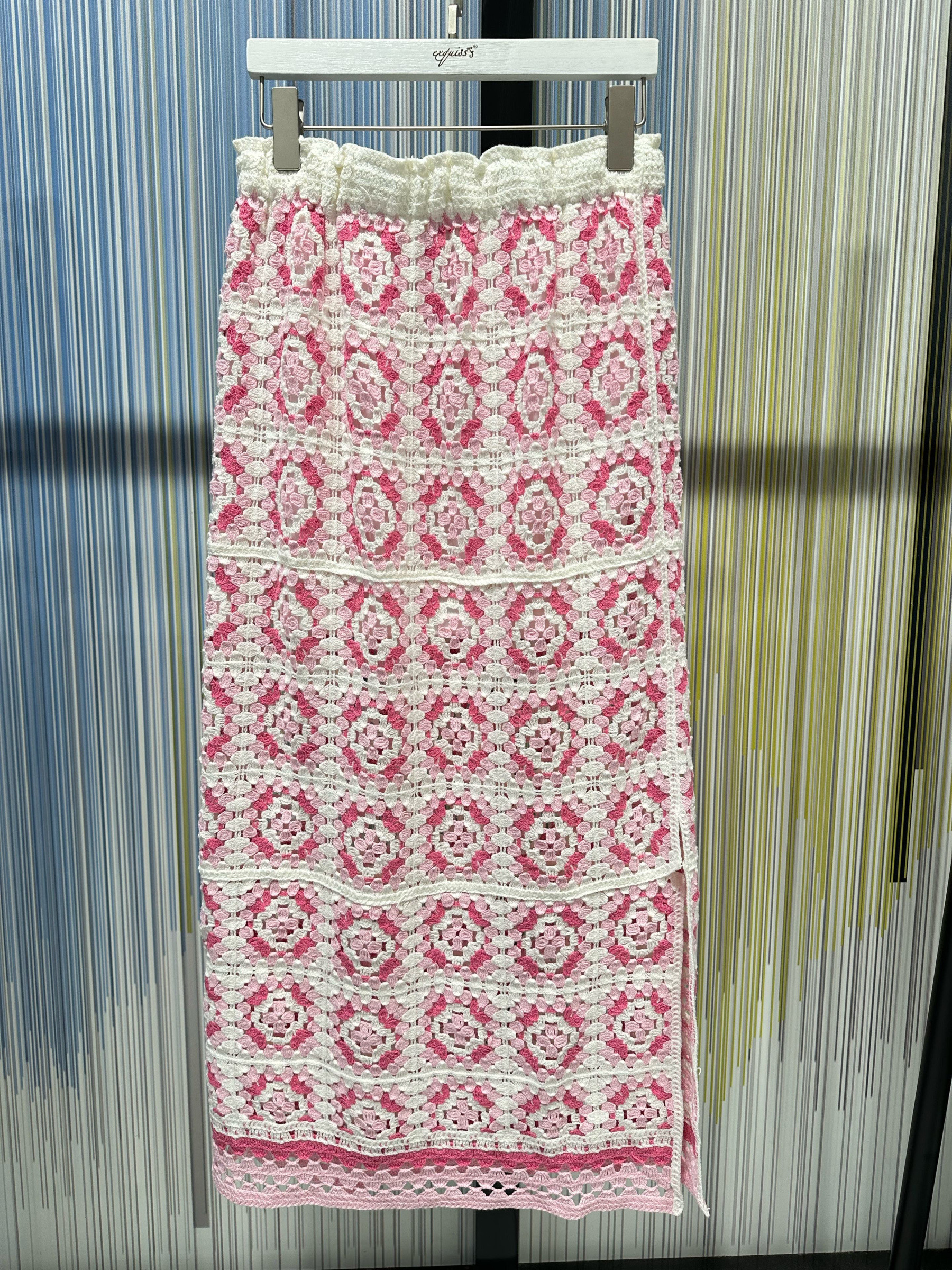 Wholesaler Exquiss's - Elegant embroidered skirt
