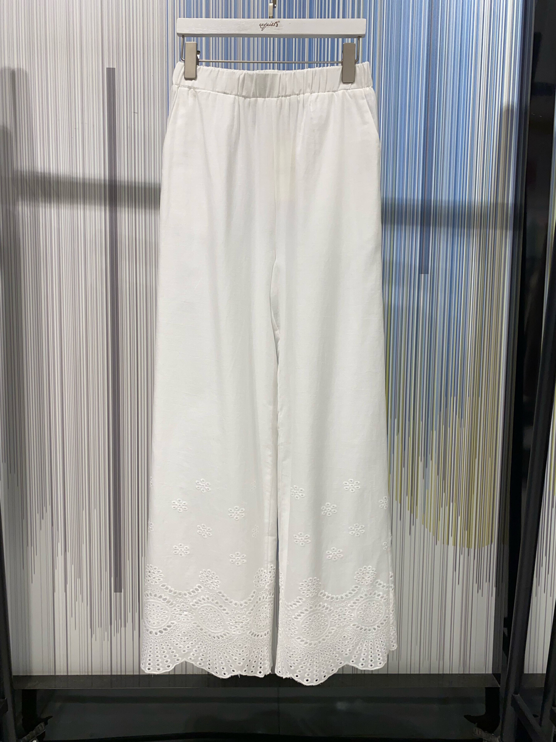 Grossiste Exquiss's - Pantalon Large Élégant