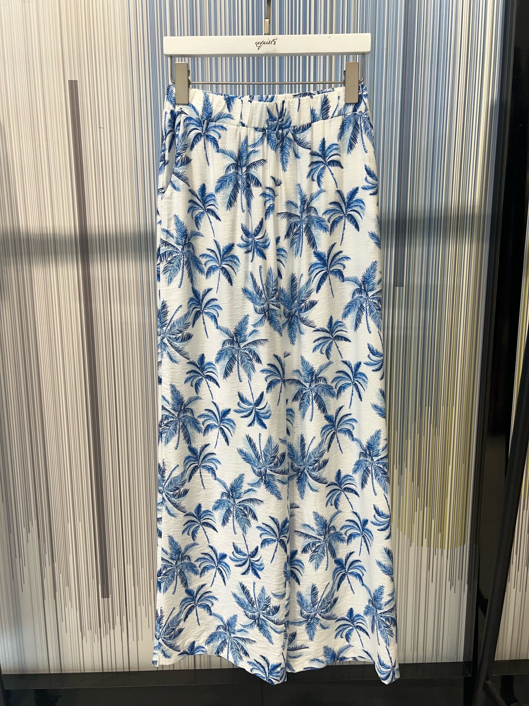 Grossiste Exquiss's - Pantalon large imprimé palmiers
