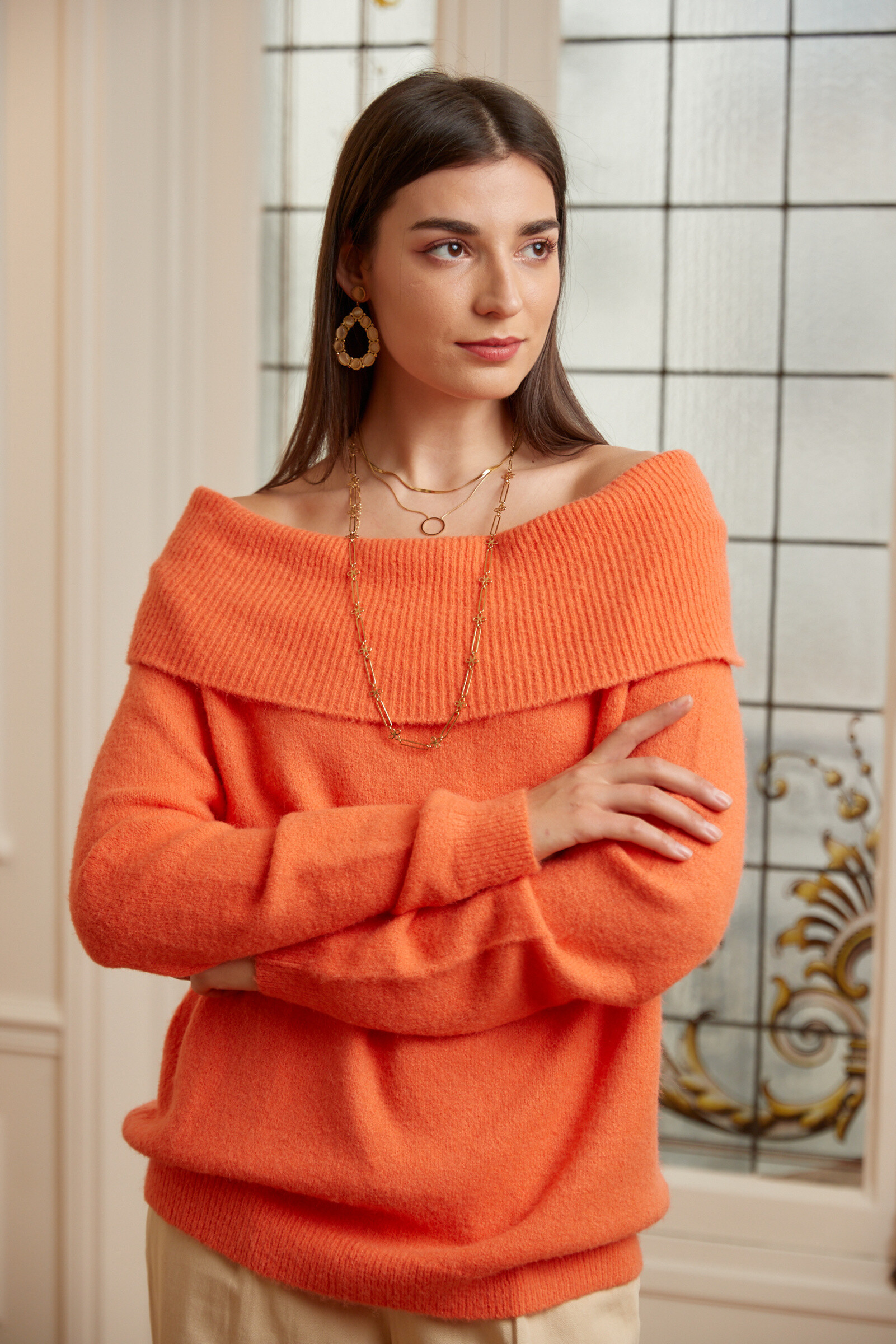 Wholesaler Exquiss's - Off-Shoulder Chic Sweater