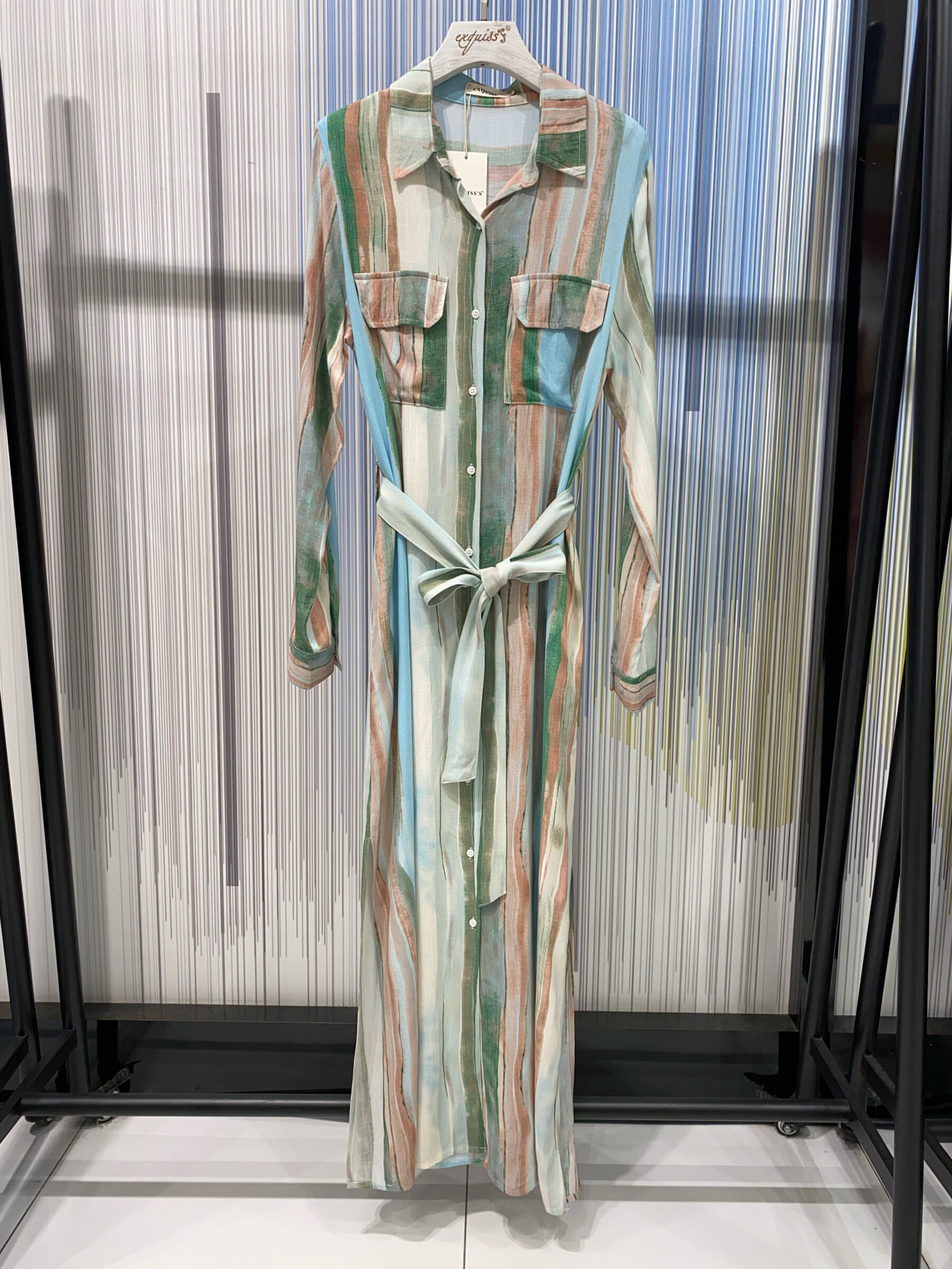 Großhändler Exquiss's - Schickes langes Kleid