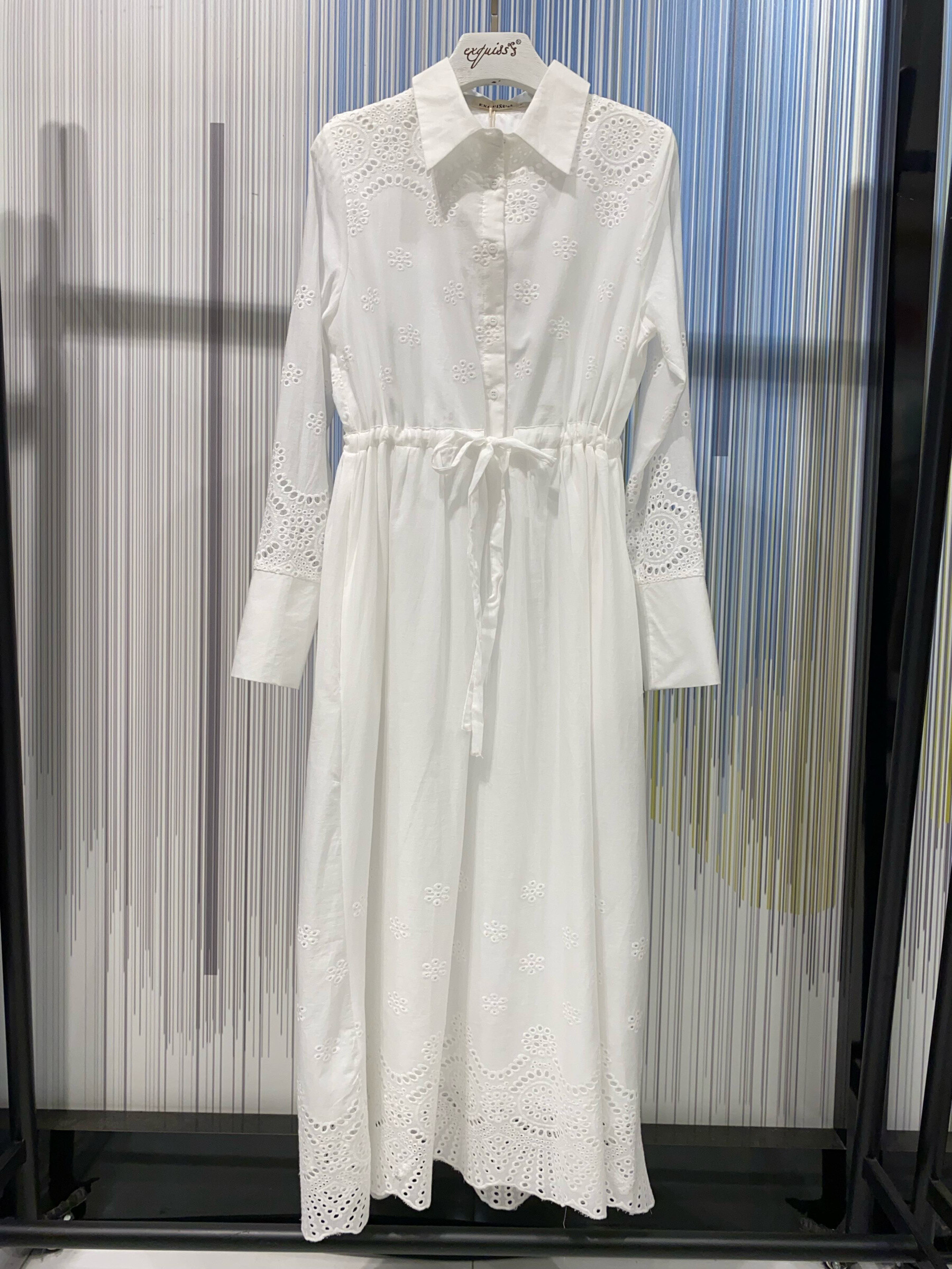 Grossiste Exquiss's - Robe Longue Brodée