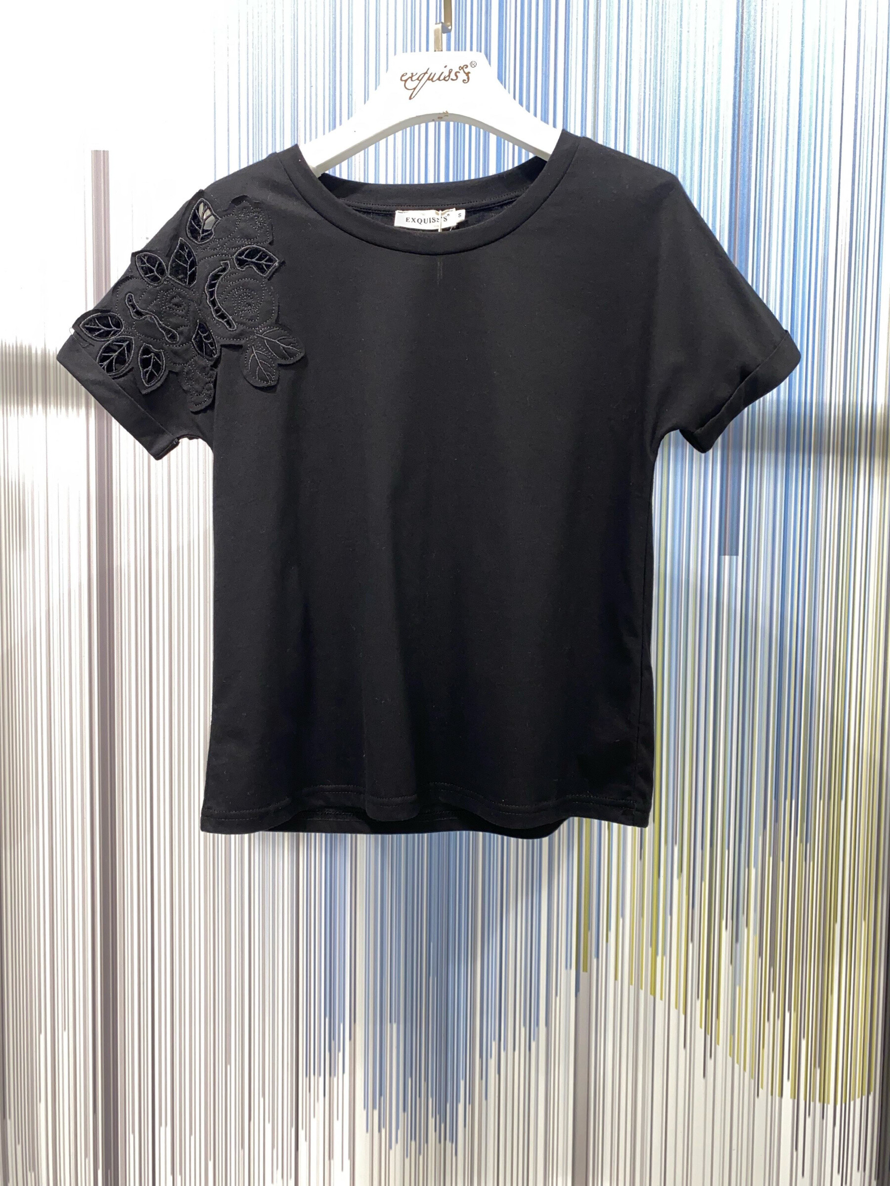 Grossiste Exquiss's - T-shirt à broderies élégantes