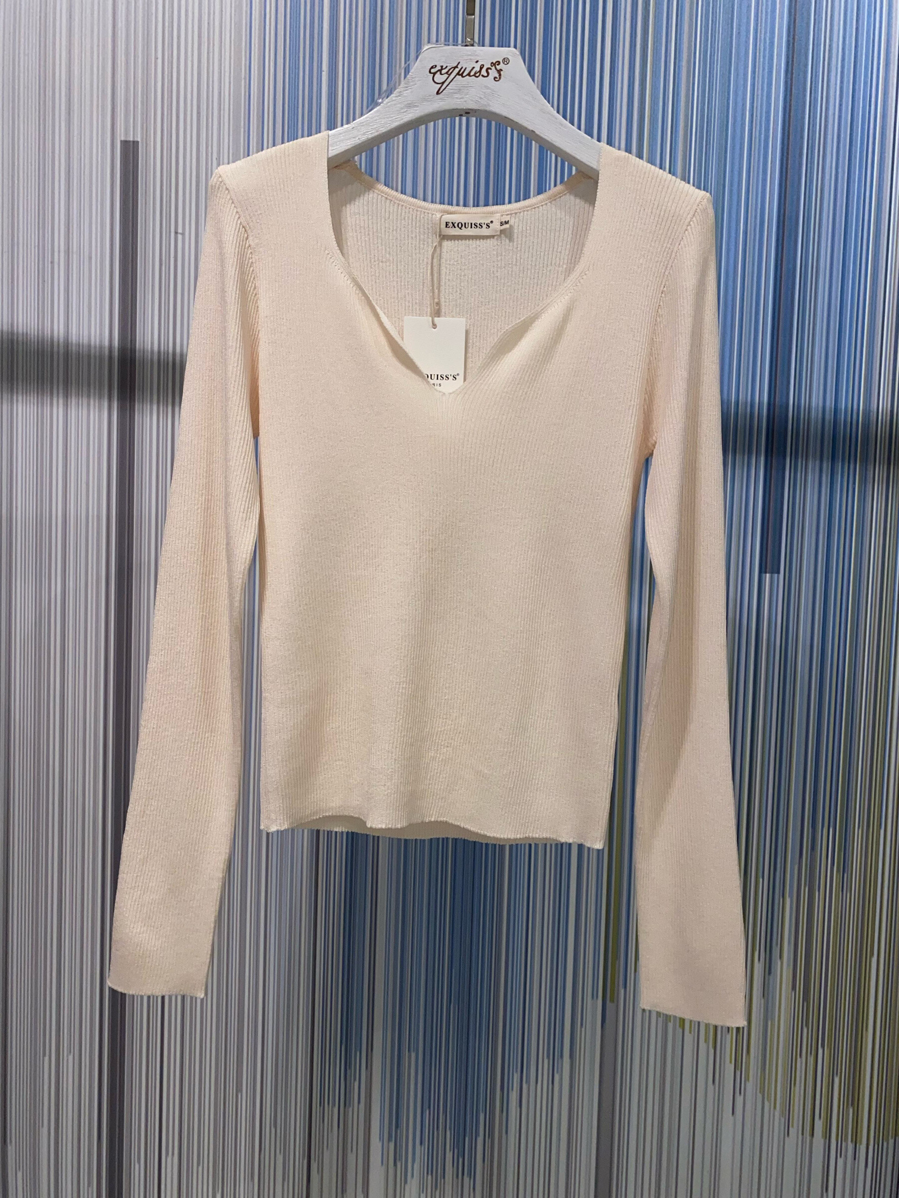 Wholesaler Exquiss's - V-neck top