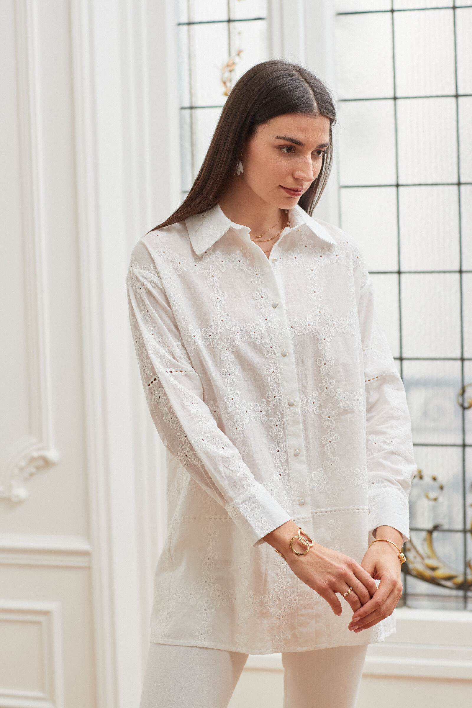 Wholesaler Exquiss's - Light embroidery shirt