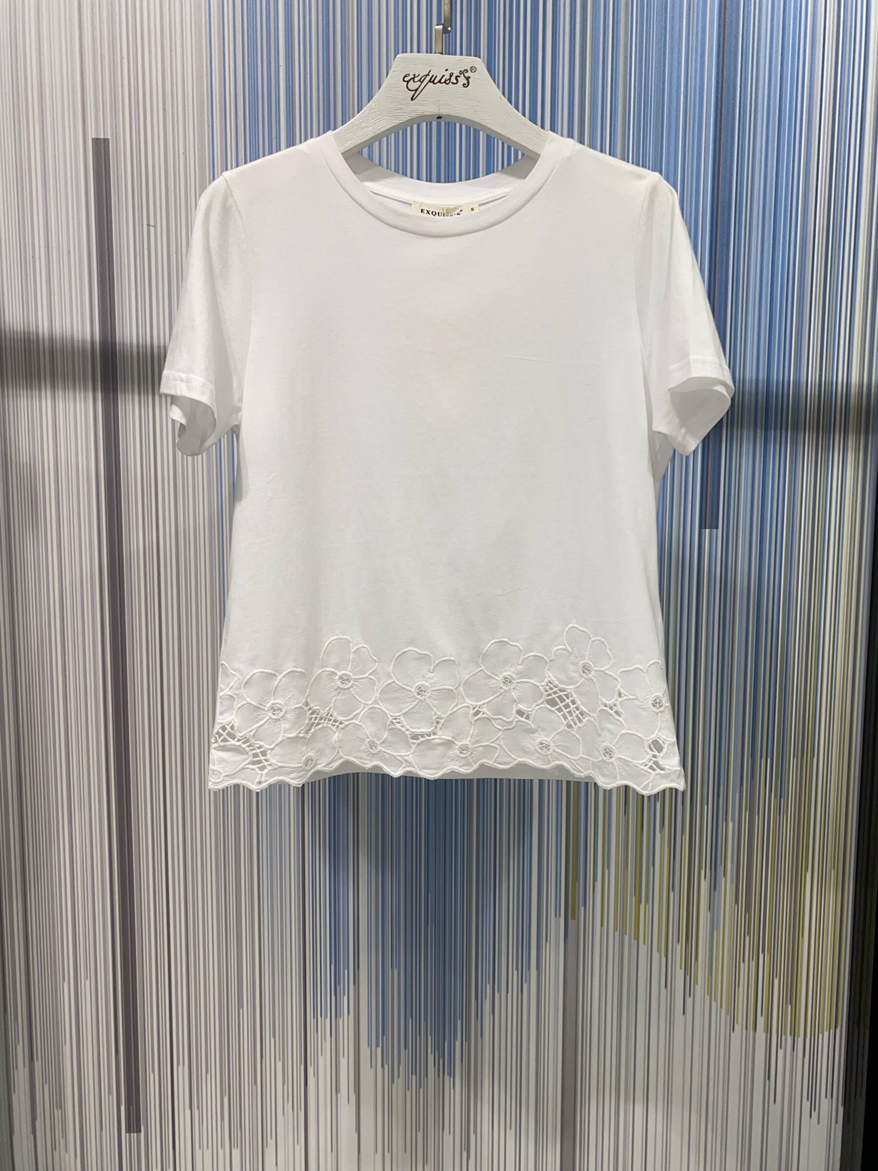 Wholesaler Exquiss's - Women's t-shirt with lace