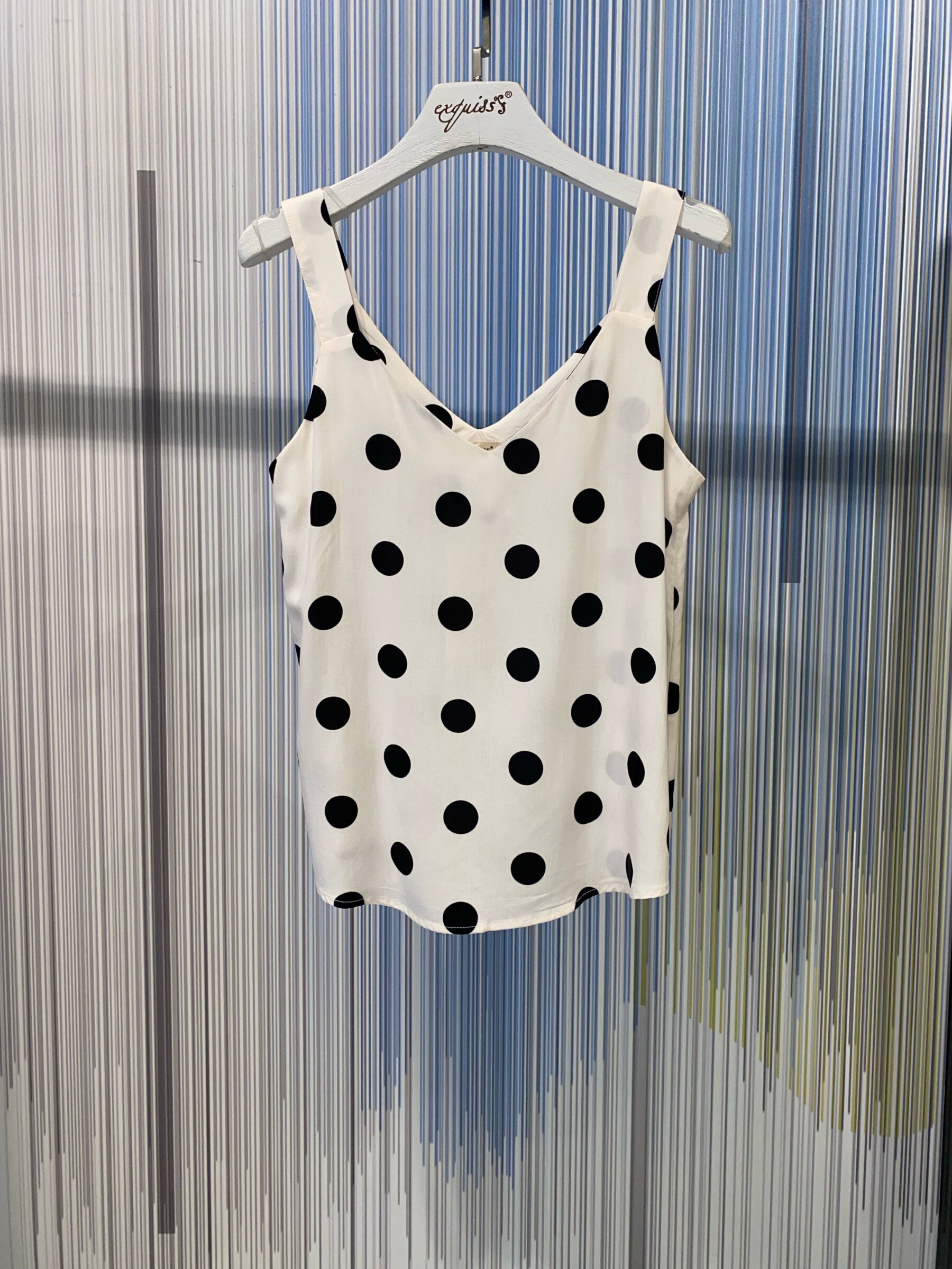 Wholesaler Exquiss's - Elegant polka dot top