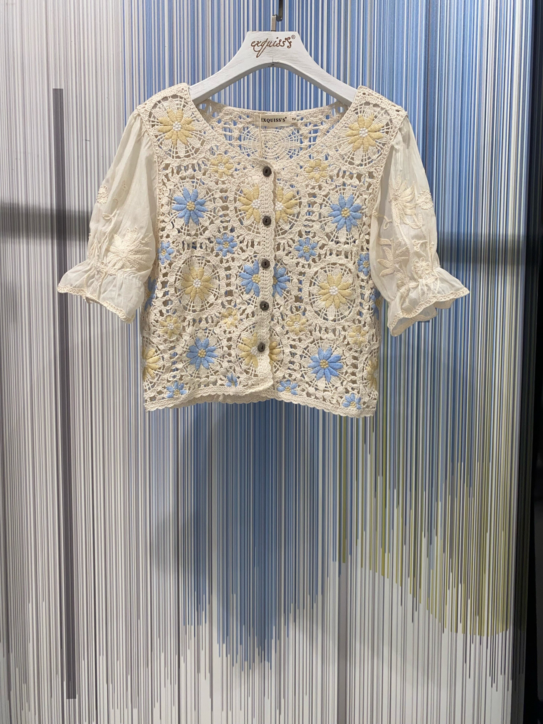 Grossiste Exquiss's - Top féminin en crochet brodé