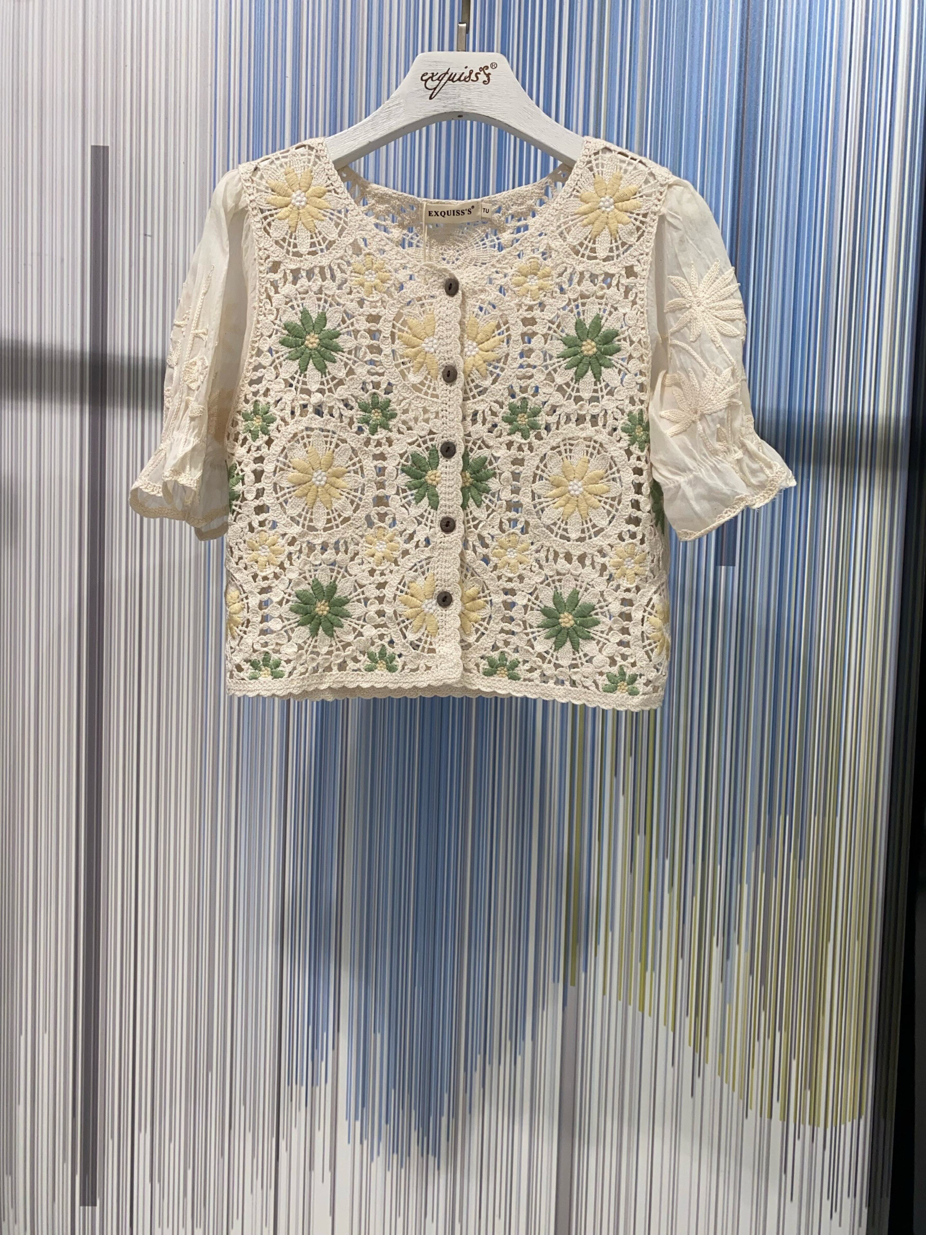 Wholesaler Exquiss's - Feminine crochet top embroidered