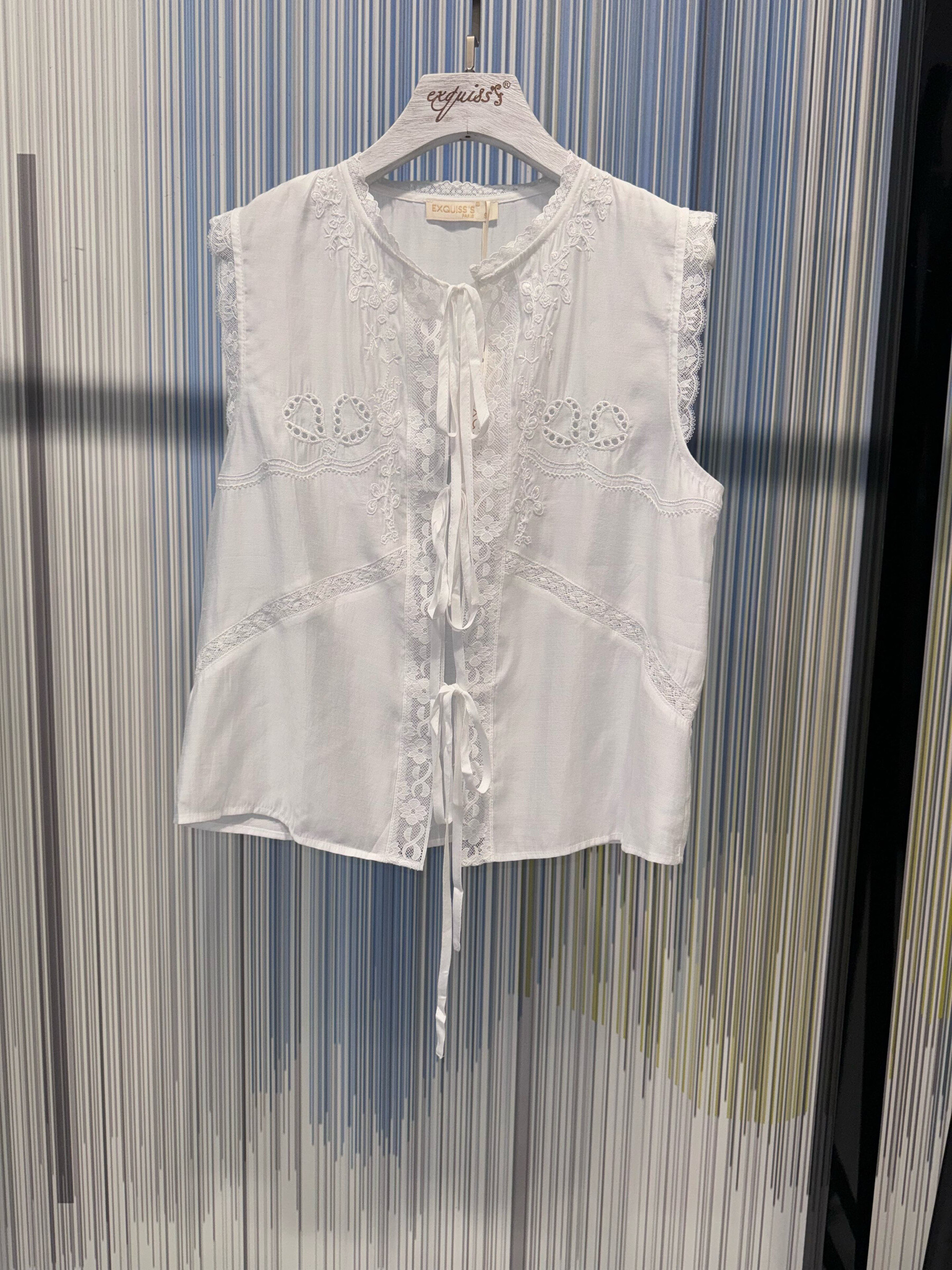 Wholesaler Exquiss's - Elegant tight blouse