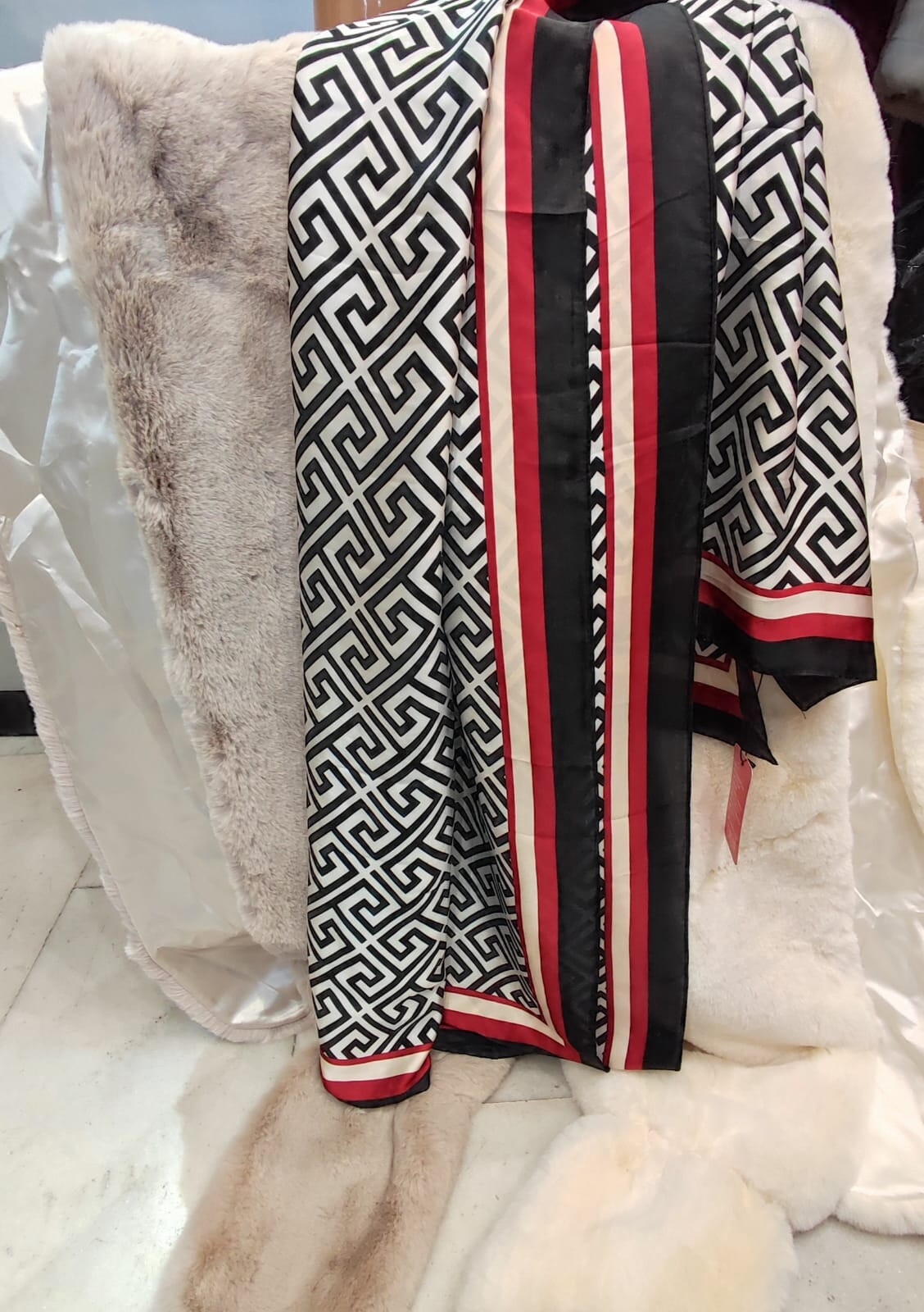 Wholesaler Fanda Miss - Scarves