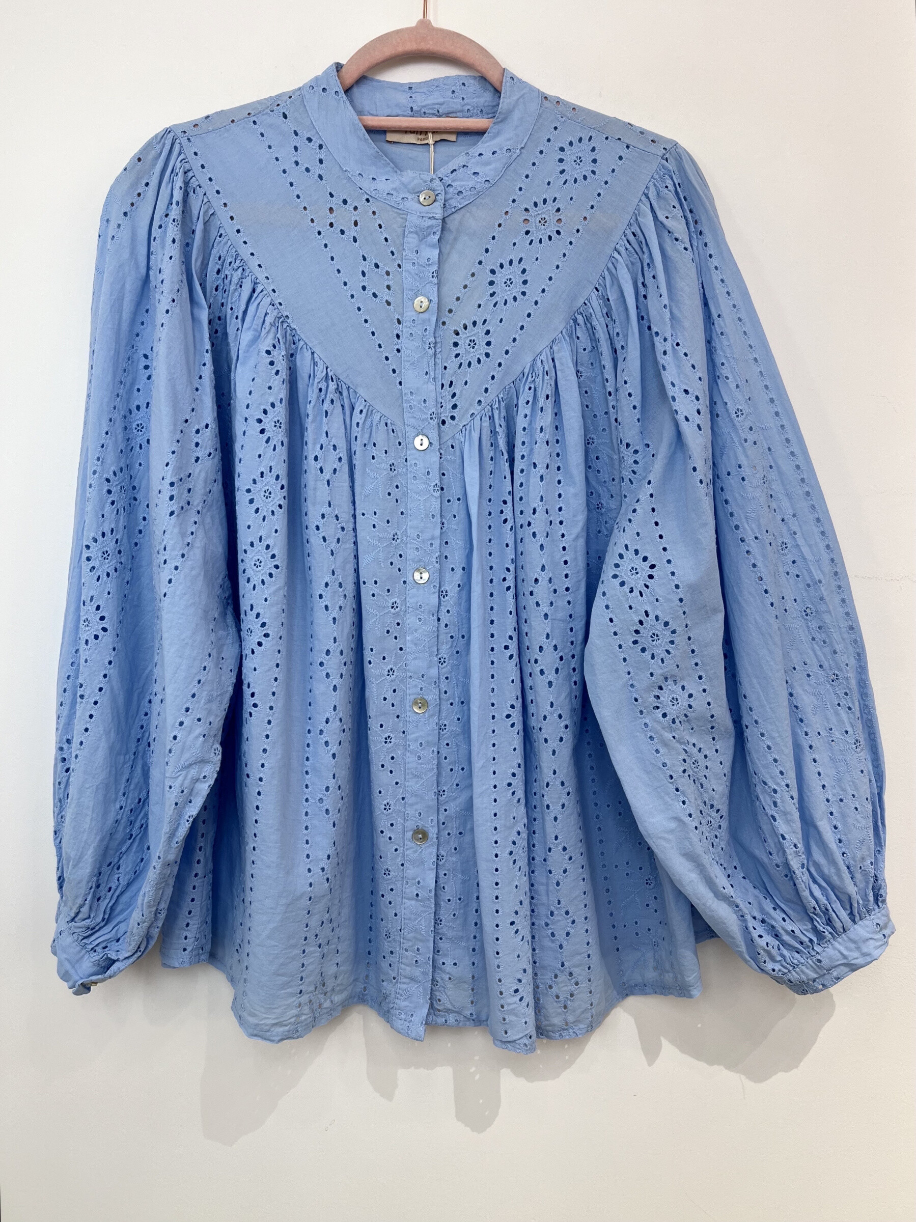 Wholesaler FANFAN - embroidery shirt