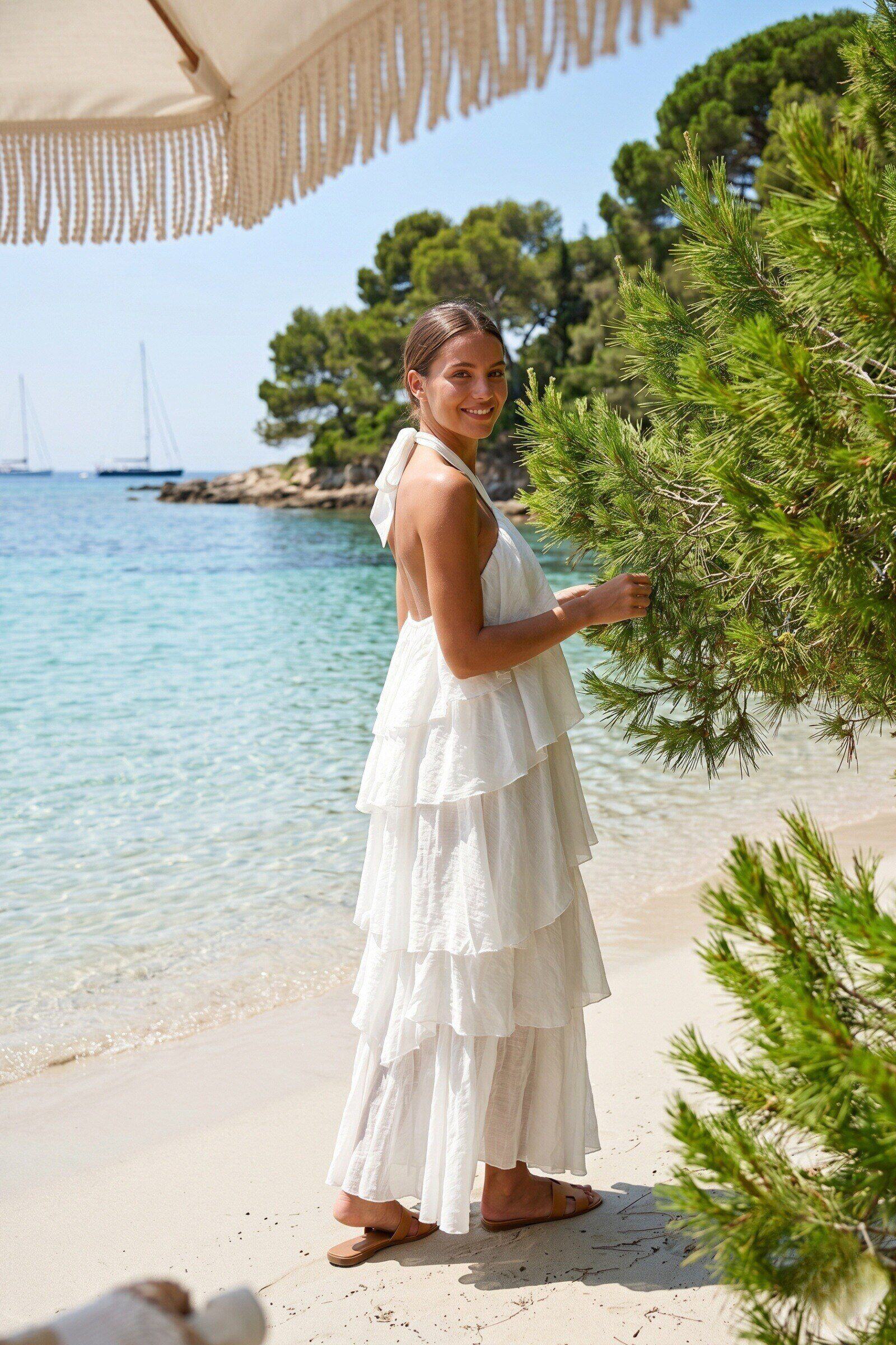 Mayorista Farfalla - Vestido largo con volantes y cuello halter