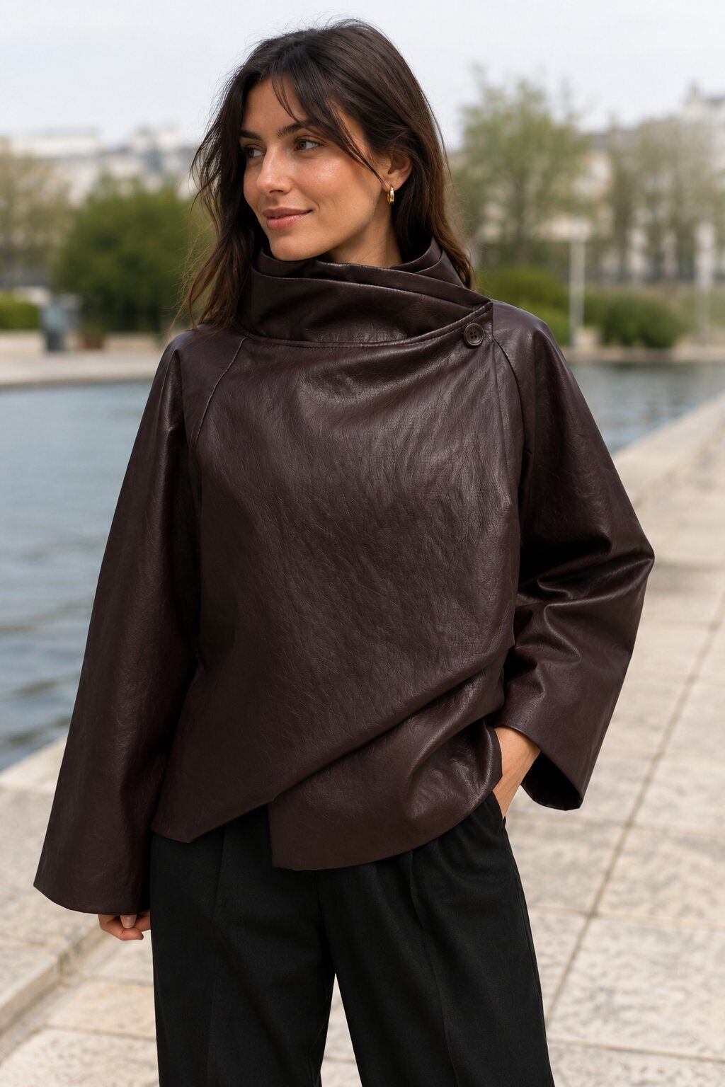 Mayorista Farfalla - Chaqueta asimétrica abotonada