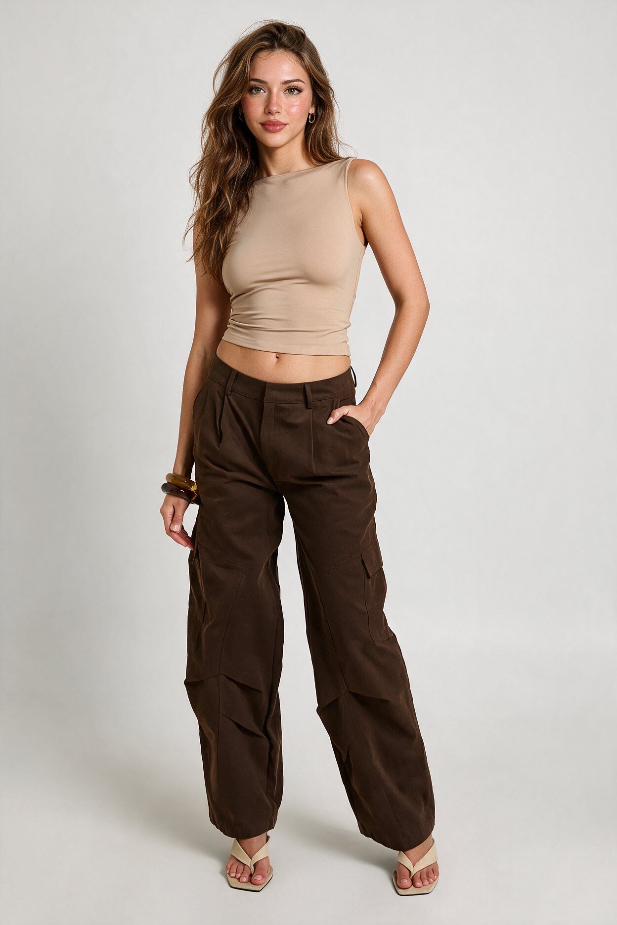 Wholesaler FASHION SELECT - Sleeveless mock neck top