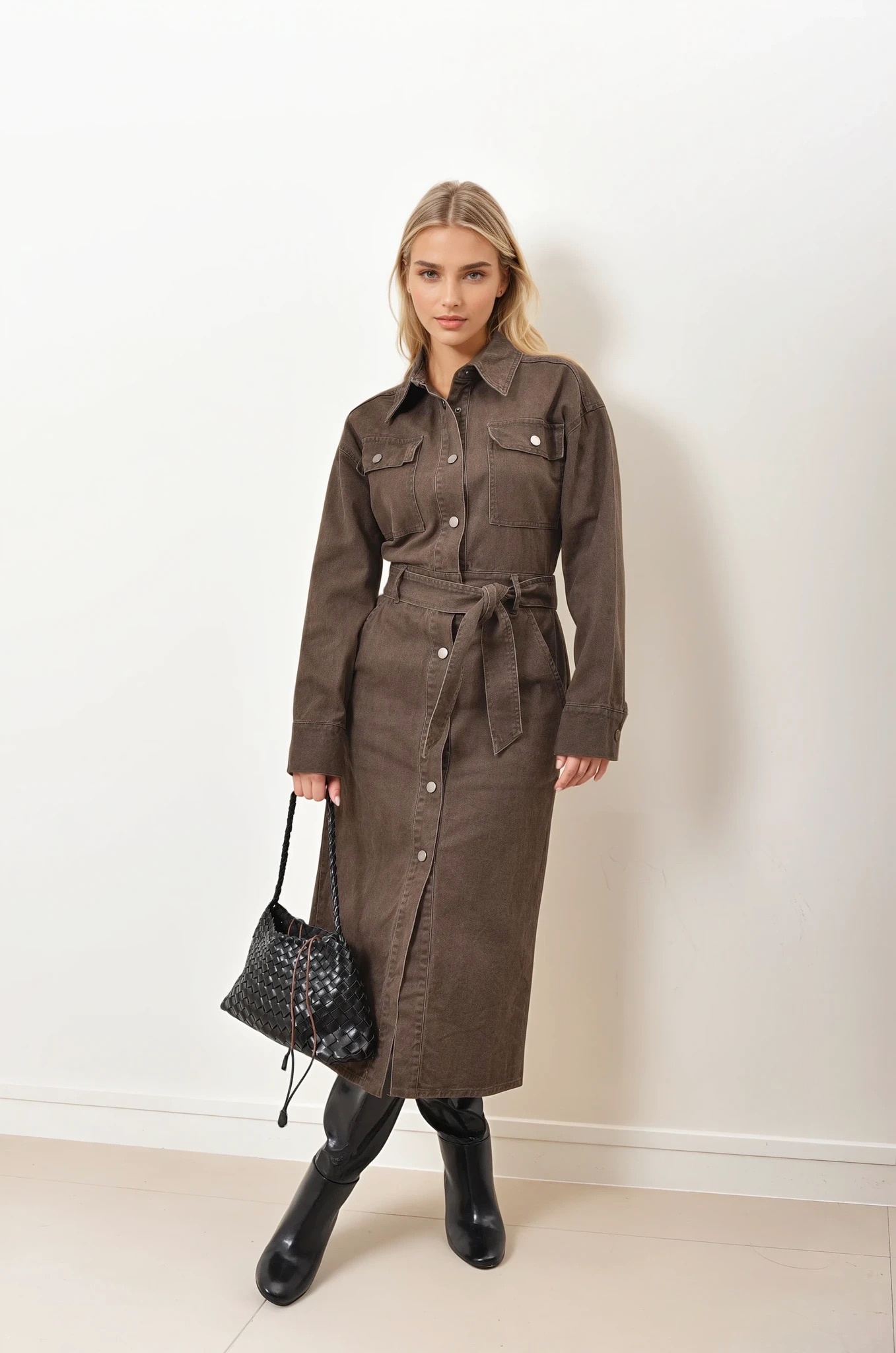 Wholesaler Feelkoo - Washed denim dress with tie belt