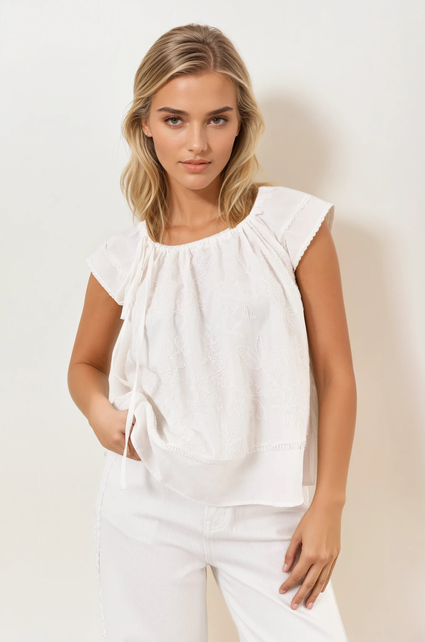 Wholesaler Feelkoo - Elegant woman embroidered blouse boheme