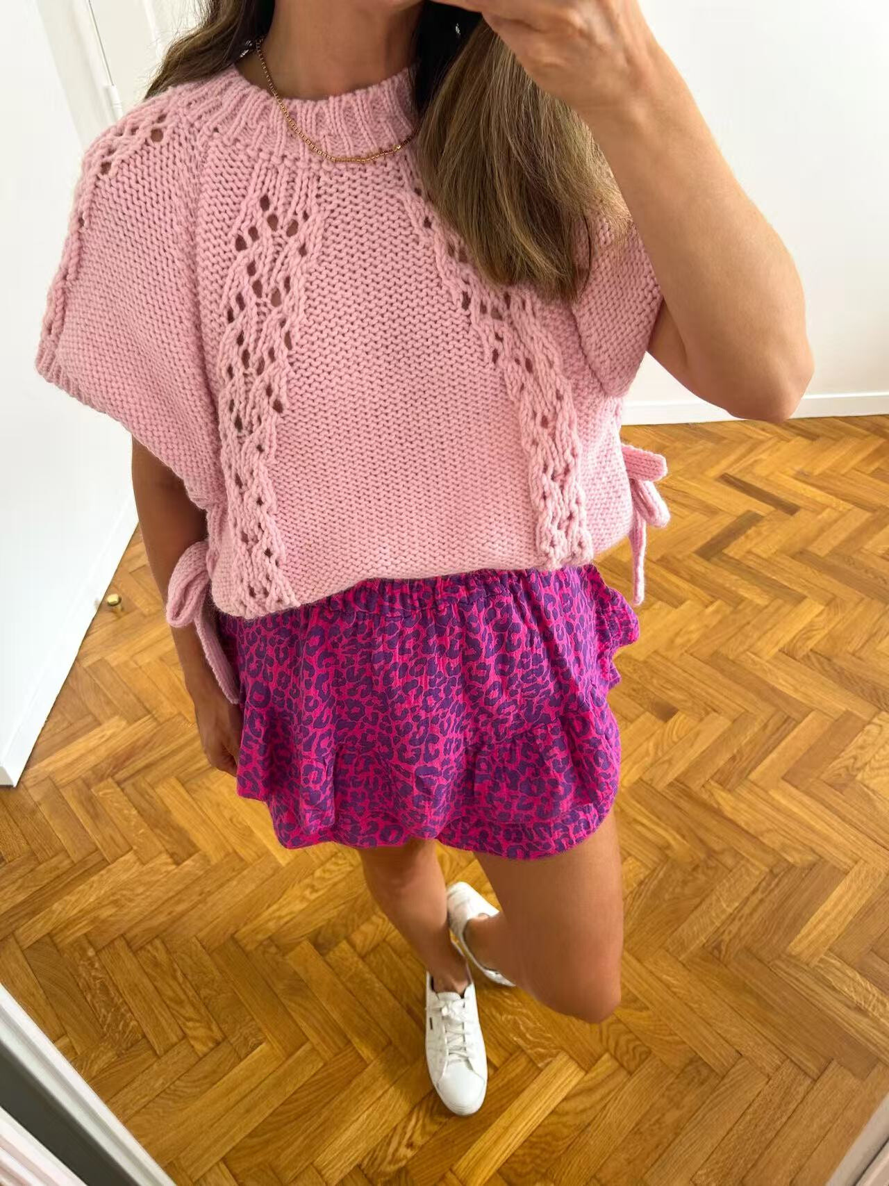 Wholesaler FEELOOK - Twisted knit poncho - Bohemian chic style