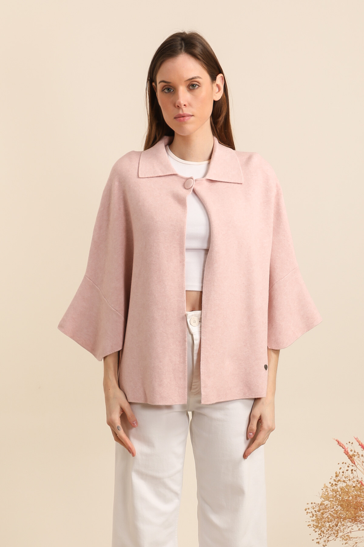 Wholesaler Fengo by Pretty Collection - Viscose cape with collar and 1 button