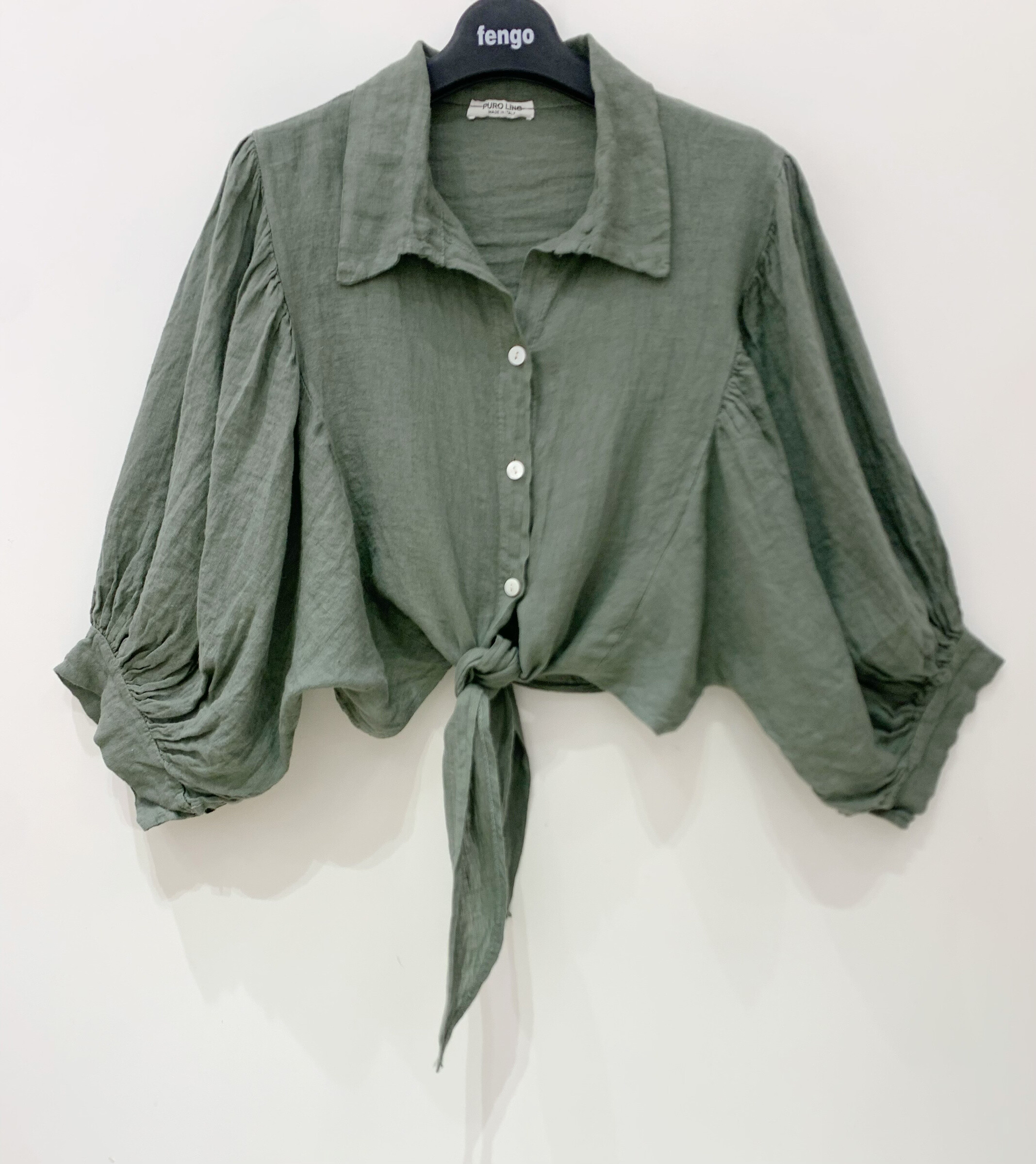 Wholesaler Fengo by Pretty Collection - Short 100% linen blouse with balloon sleeves
