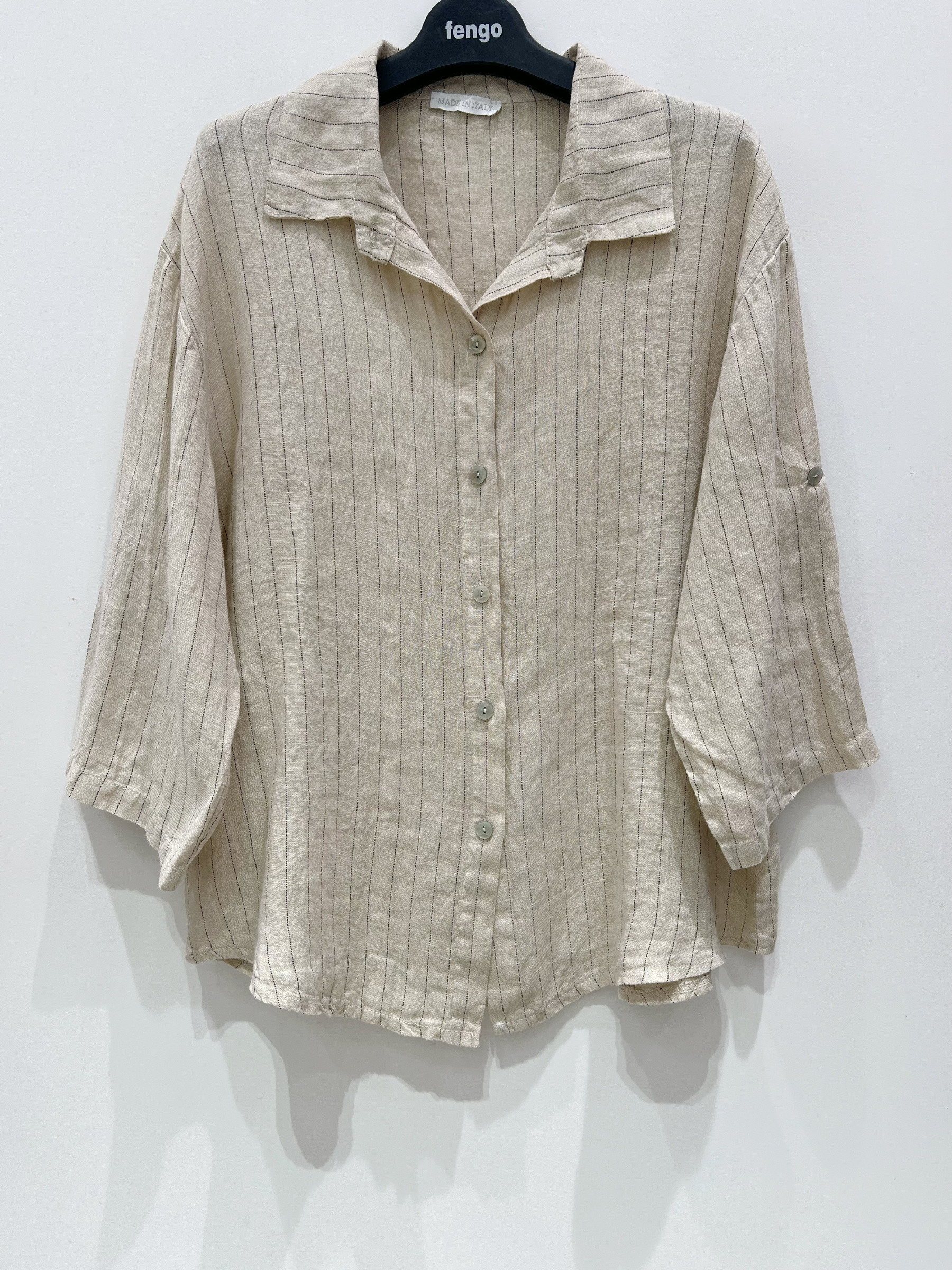 Grossiste Fengo by Pretty Collection - Chemise boutonnée à fines rayures et manches 3/4, en lin 100%