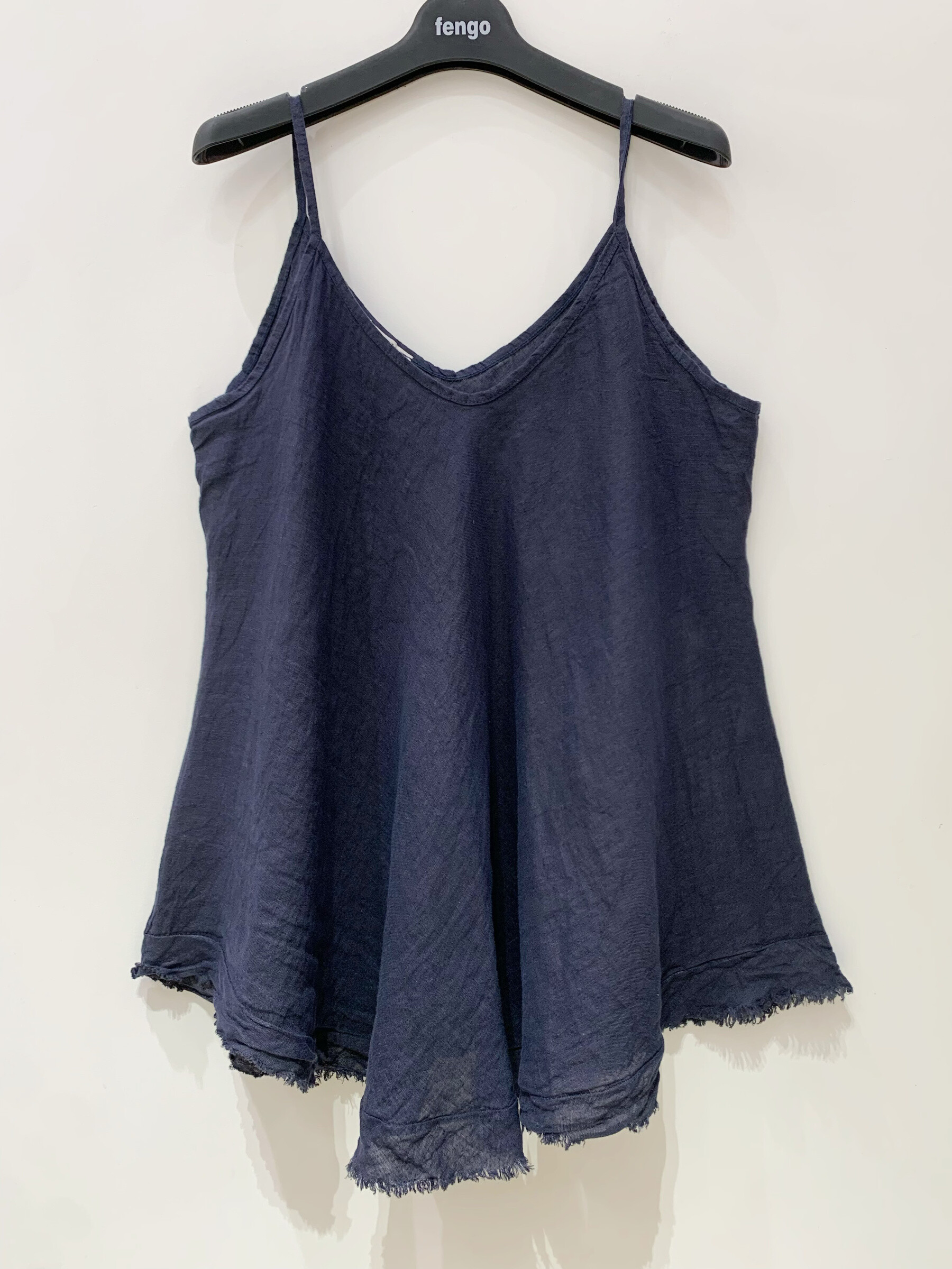 Großhändler Fengo by Pretty Collection - Weites Leinentop mit dünnen Trägern, ausgestellter Schnitt