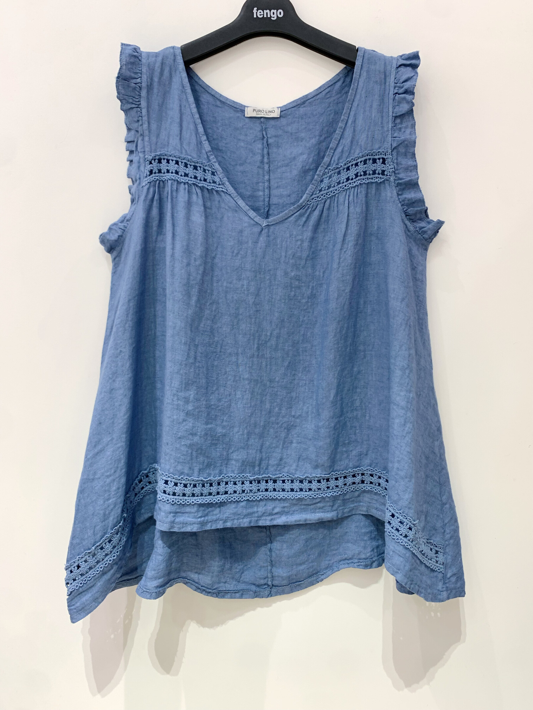 Grossiste Fengo by Pretty Collection - Top sans manches en lin avec dentelle.