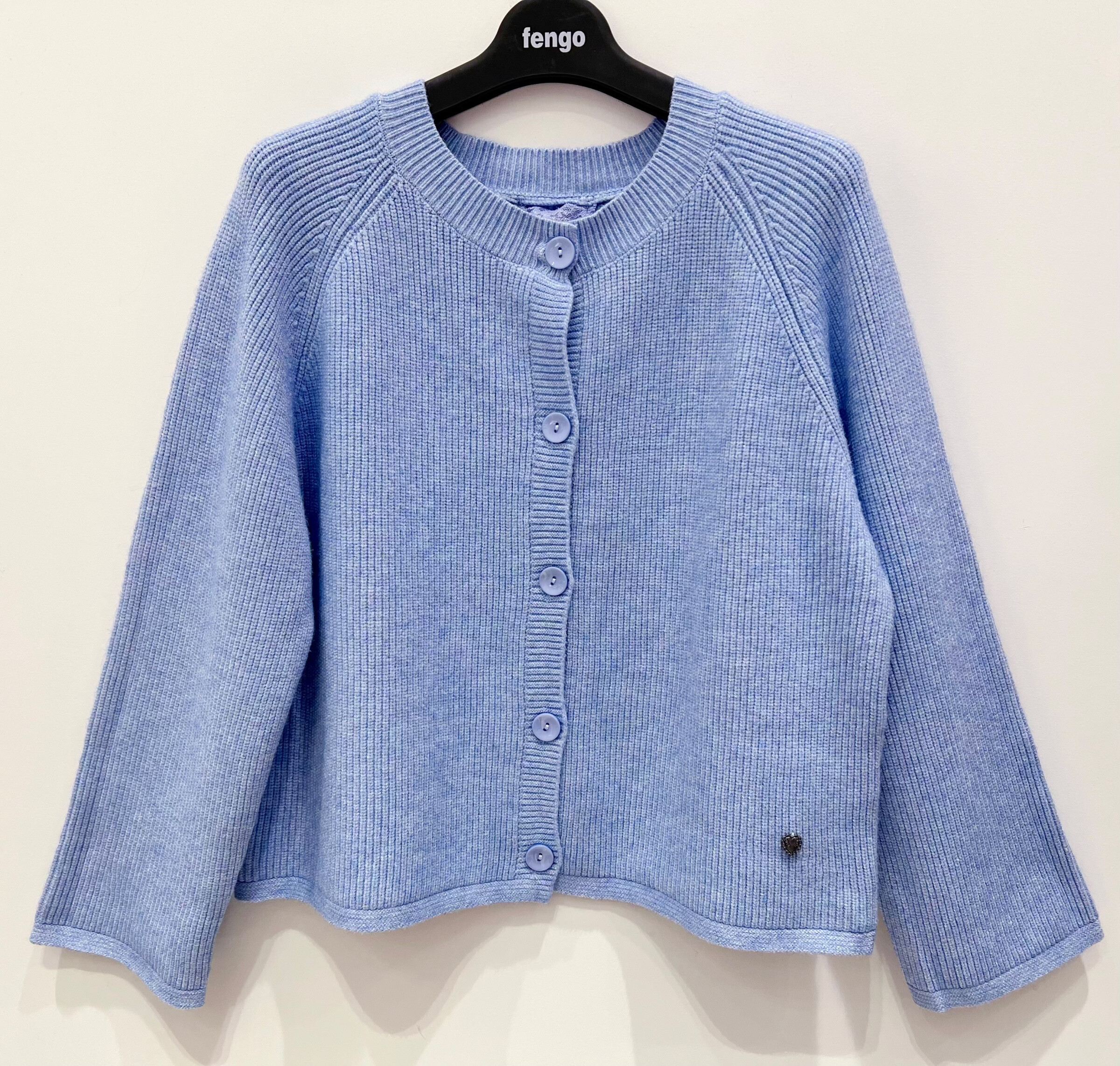 Großhändler Fengo by Pretty Collection - Weite Jacke mit niedrigen Ärmeln