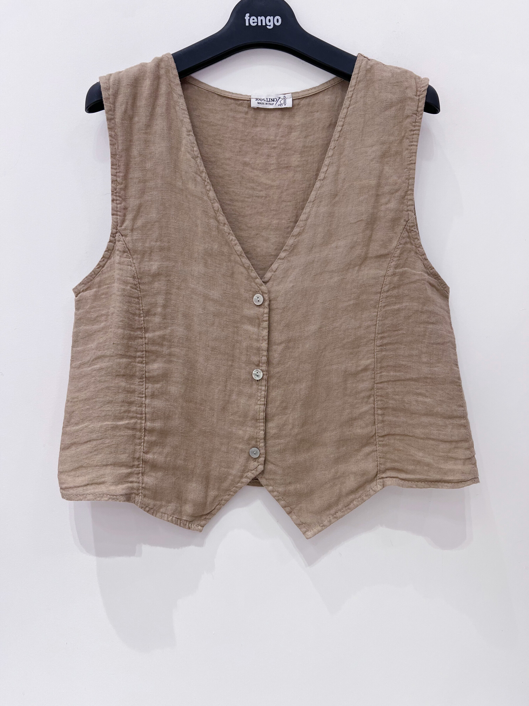Wholesaler Fengo by Pretty Collection - Buttoned sleeveless linen vest ⁄ waistcoat 100%