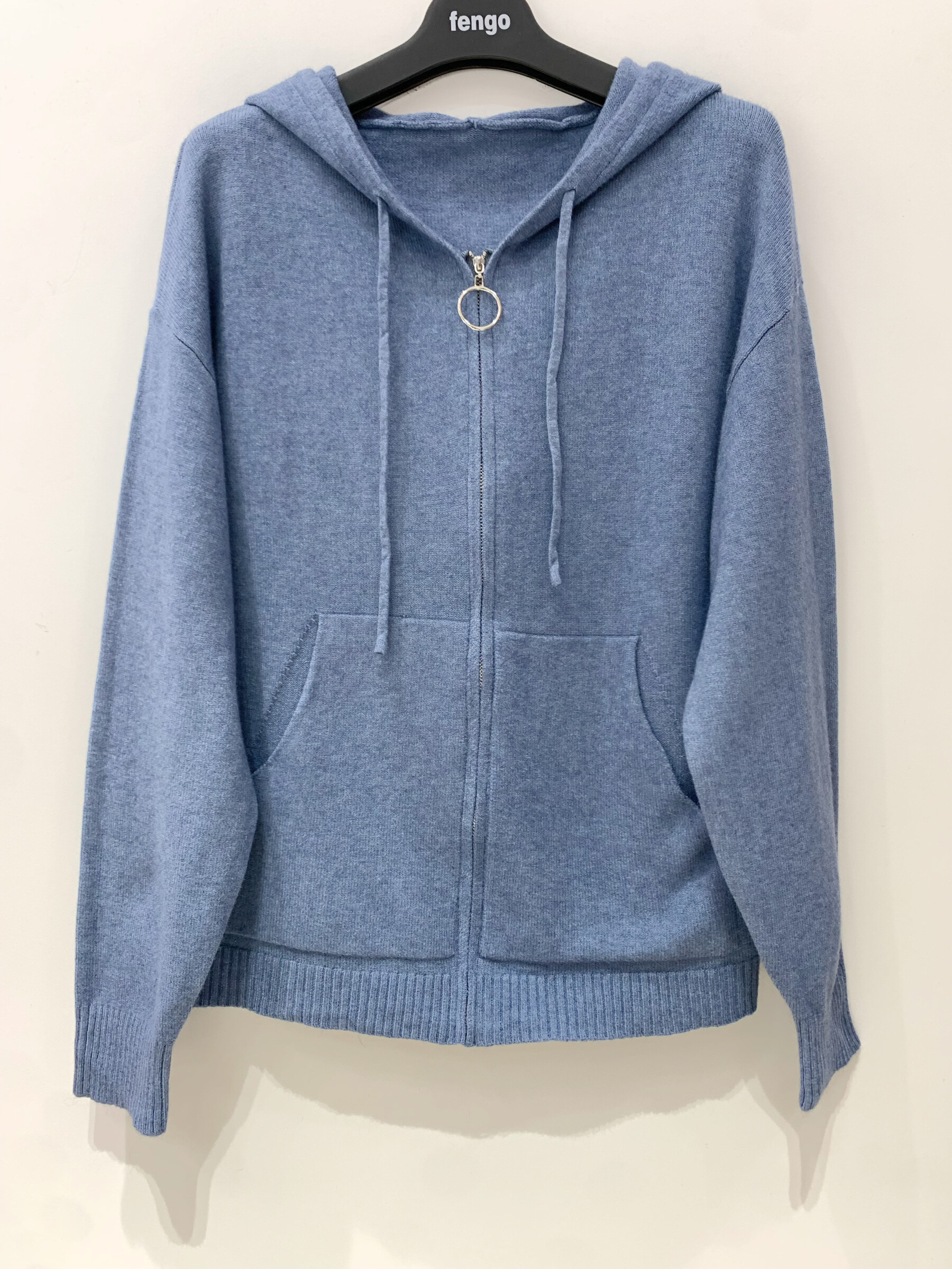 Grossiste Fengo by Pretty Collection - Sweat à capuche, zippé à manches longues.