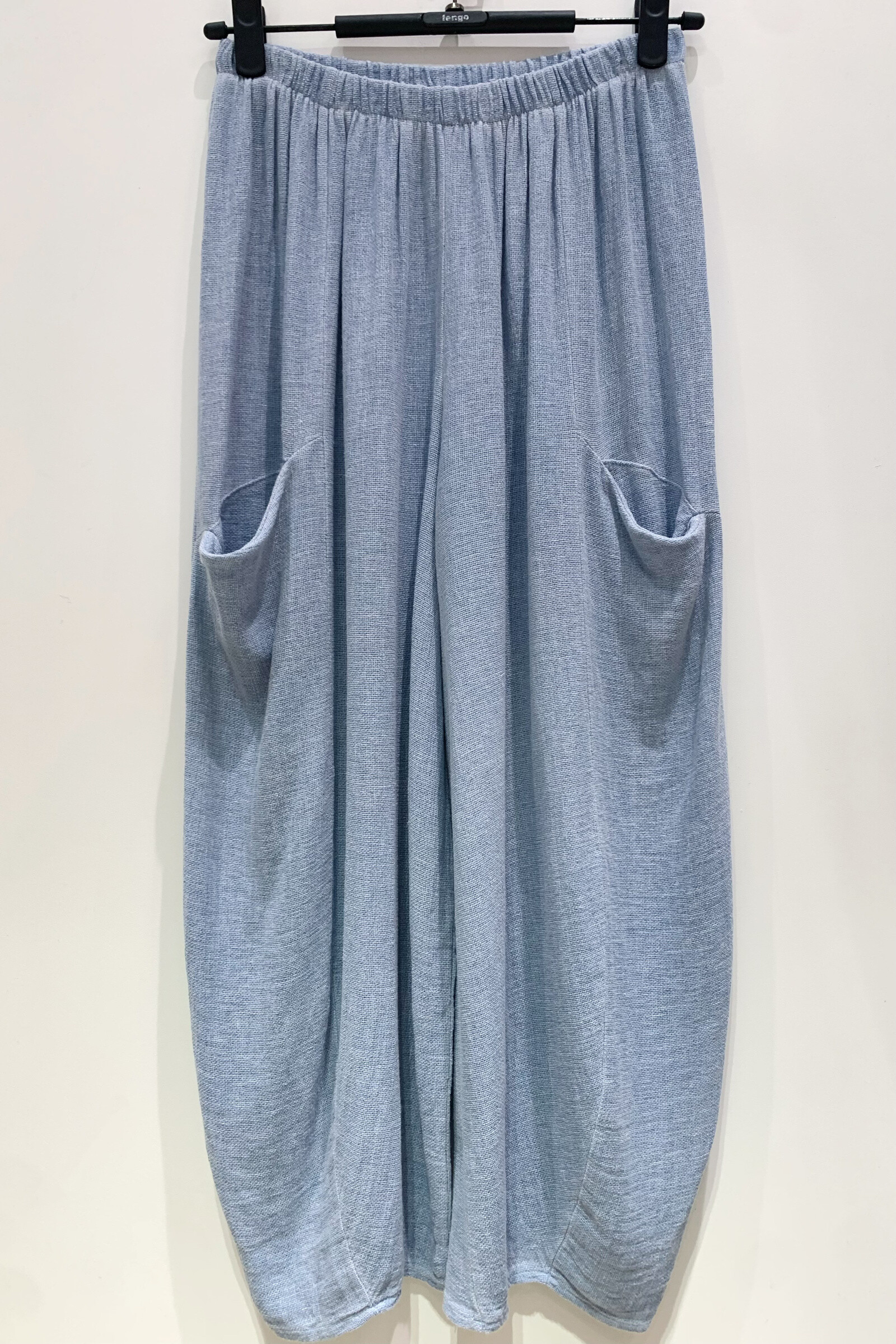 Grossista Fengo by Pretty Collection - Pantaloni larghi con 2 tasche in misto lino ⁄ cotone