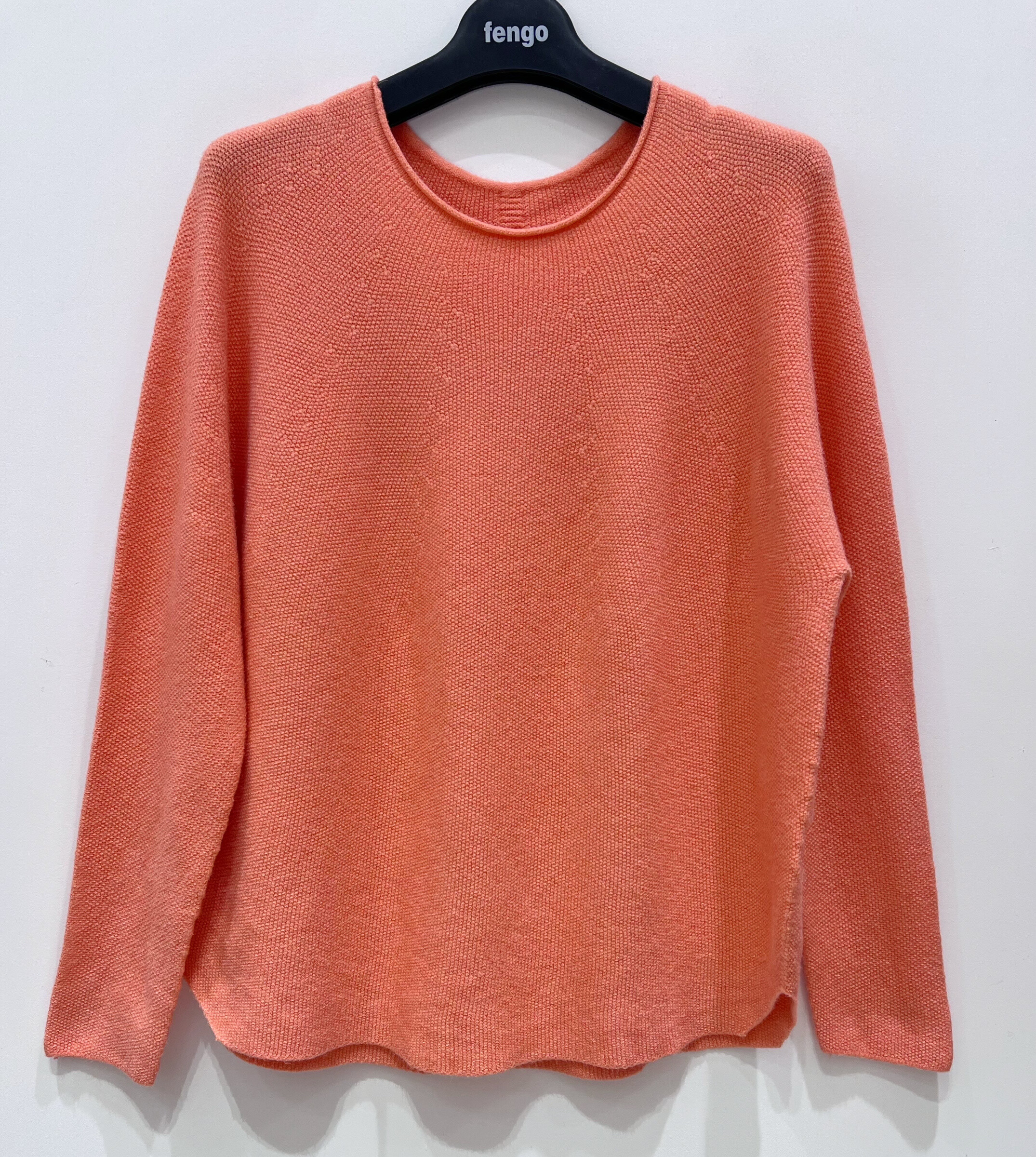 Grossista Fengo by Pretty Collection - Maglia 3D con girocollo, maniche lunghe, lavorazione a nido d'ape. Lavorato a maglia in Italia.