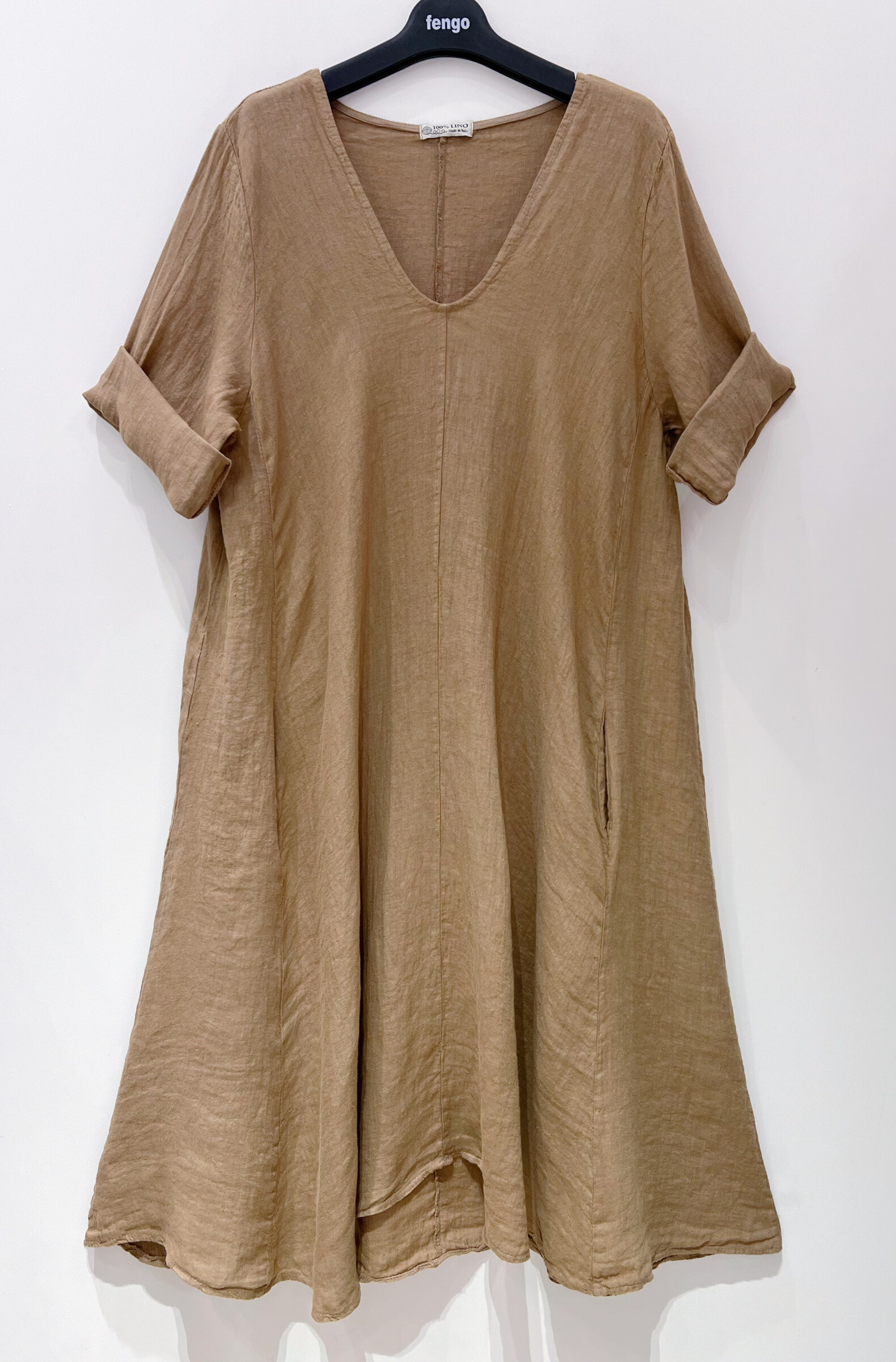 Grossiste Fengo by Pretty Collection - Robe longue en lin 100%, col v et manches courtes, avec coupe évasée