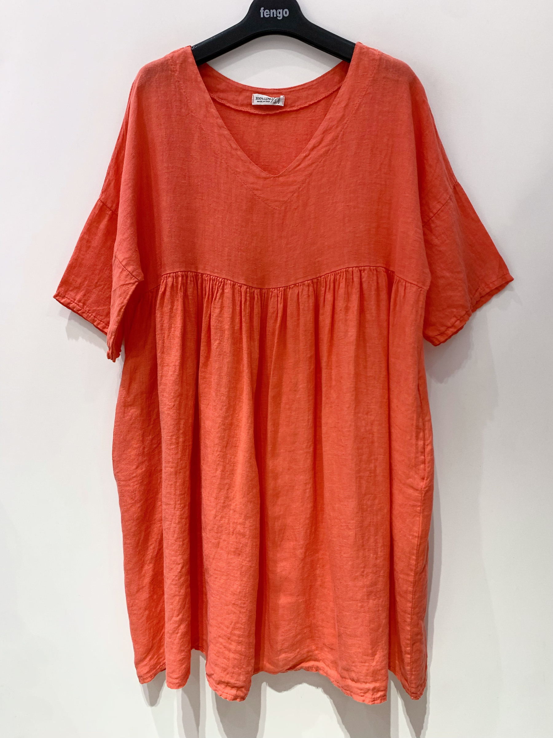 Wholesaler Fengo by Pretty Collection - Loose linen dress with a v-neck and short sleeves