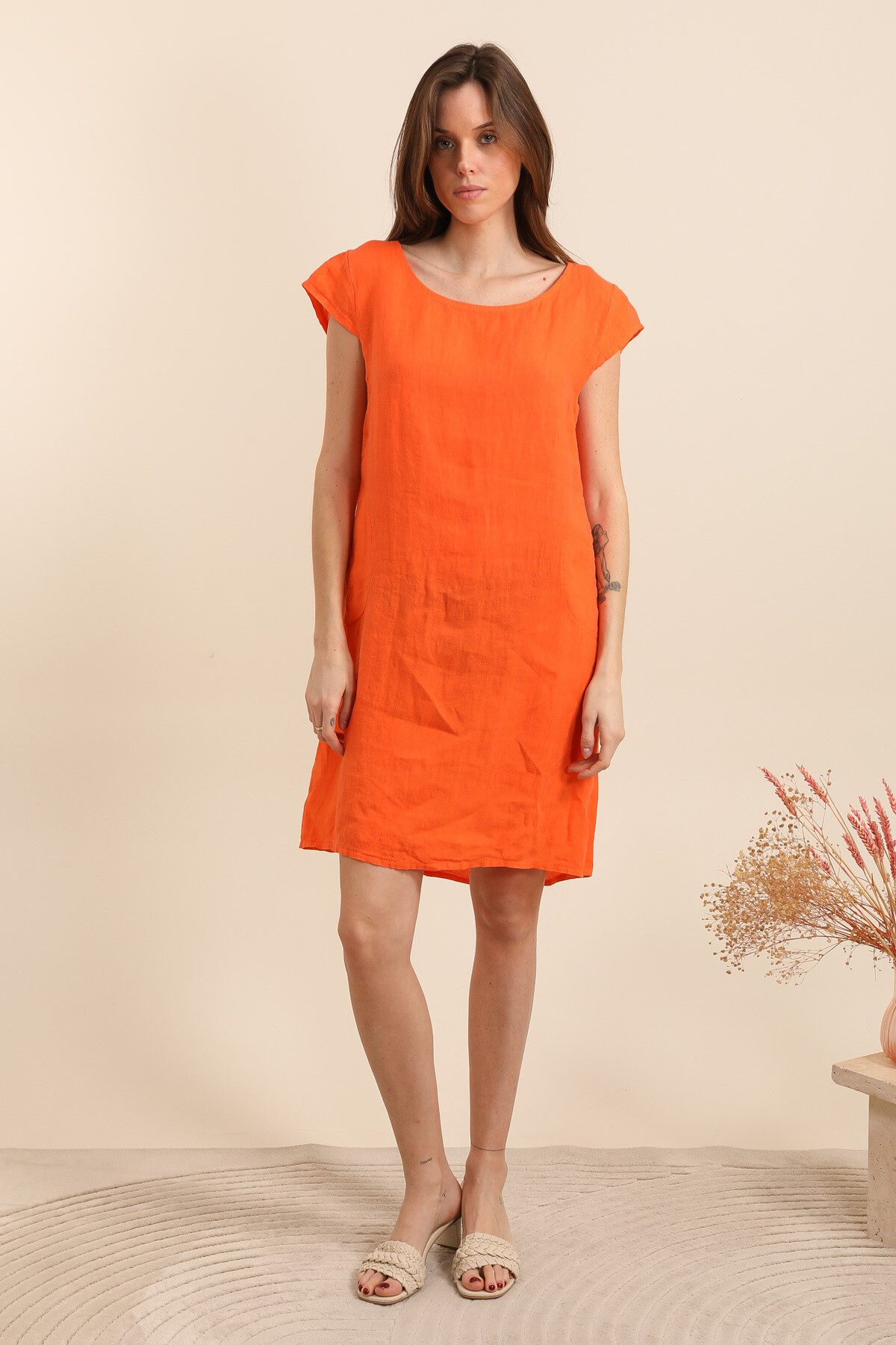 Wholesaler Fengo by Pretty Collection - Short fitted dress with short sleeves in linen